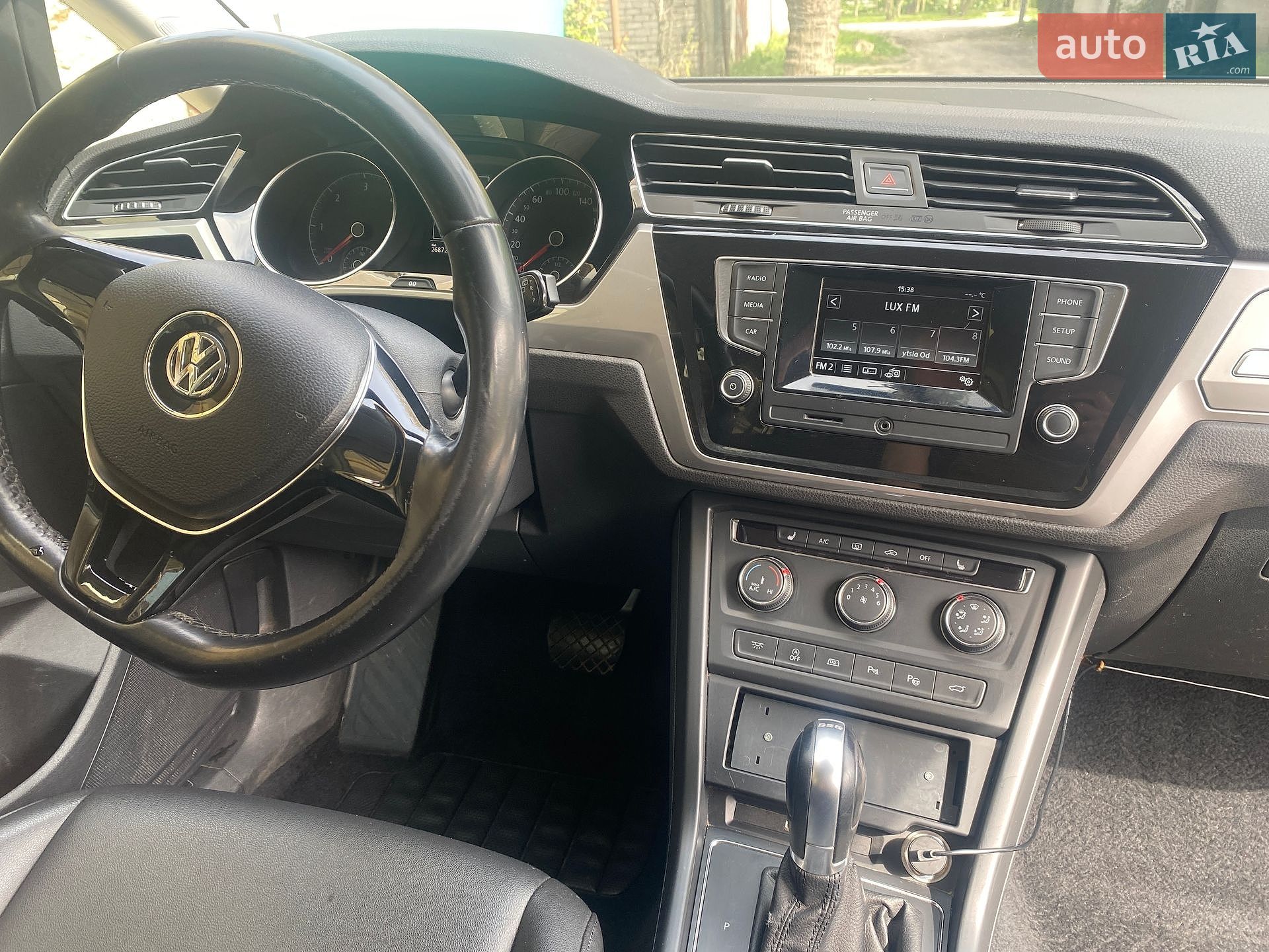 Volkswagen Touran 2016 VIN WVGZZZ1TZHW024145 фото оголошення 8 з 31