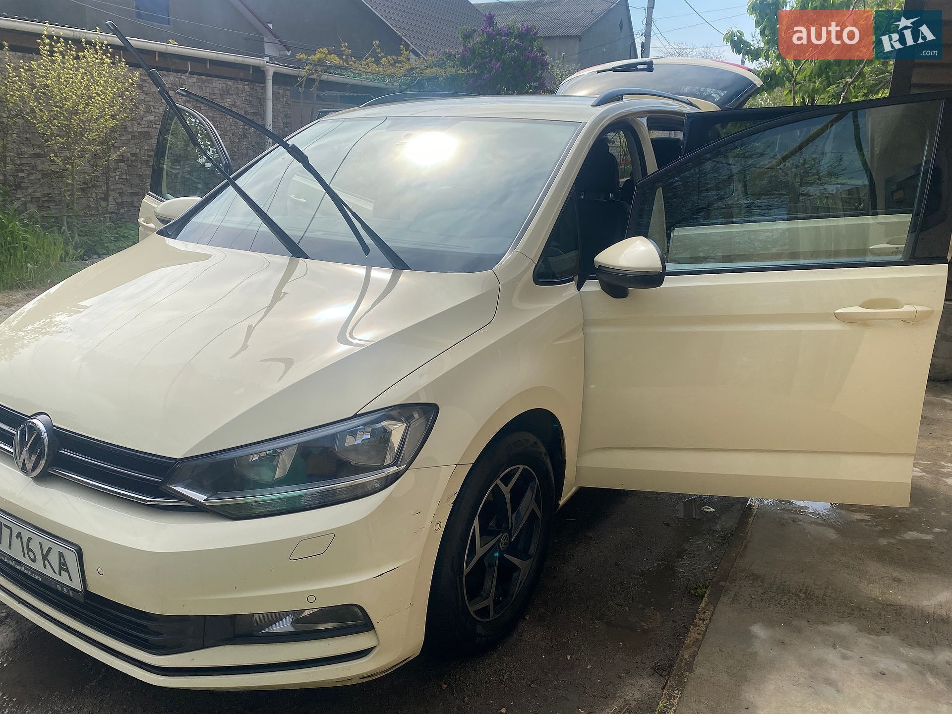 Volkswagen Touran 2016 VIN WVGZZZ1TZHW024145 фото оголошення 26 з 31