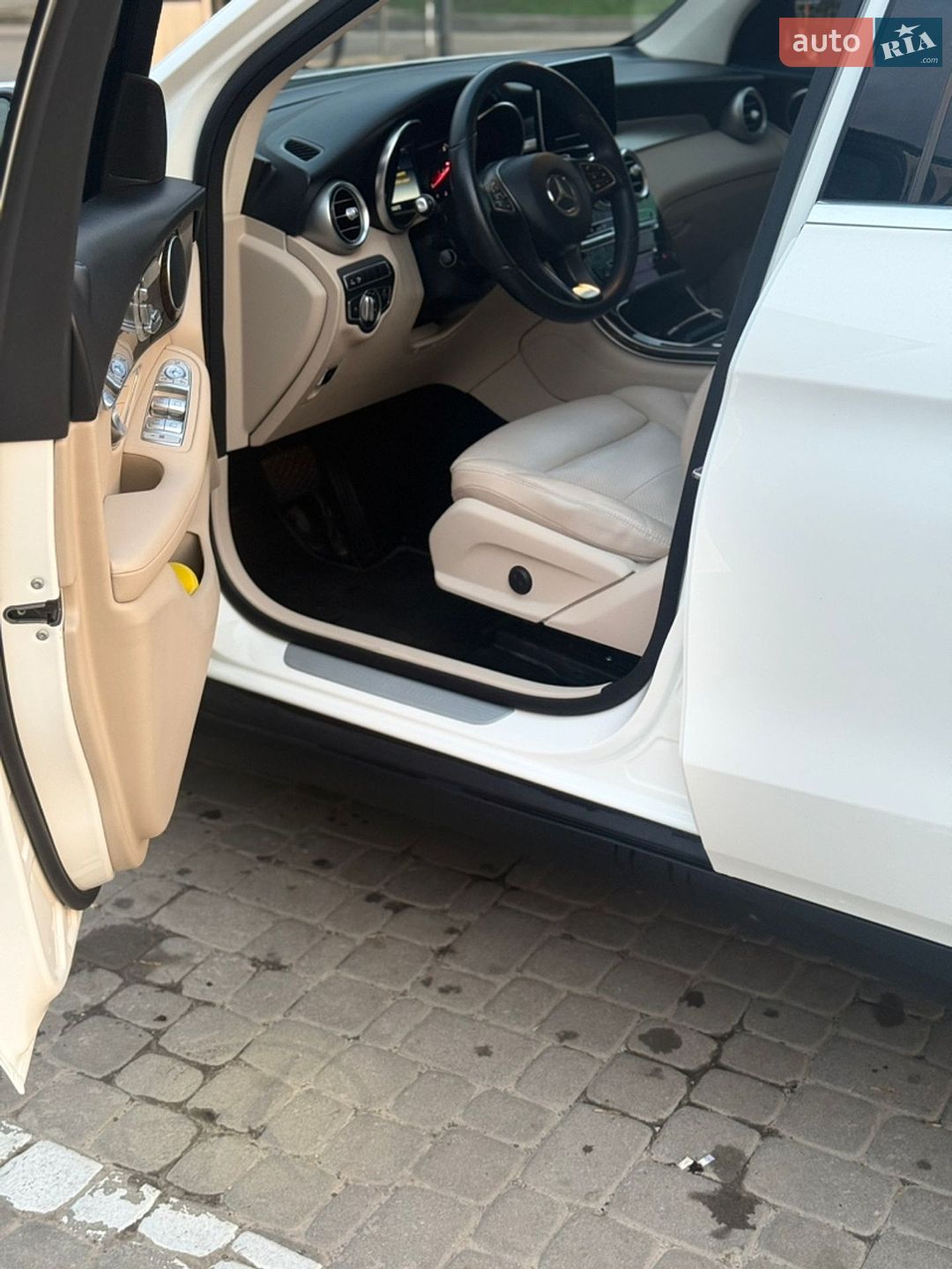 Mercedes-Benz GLC-Class 2018 VIN WDC0G4JB8JV080858 фото оголошення 10 з 22