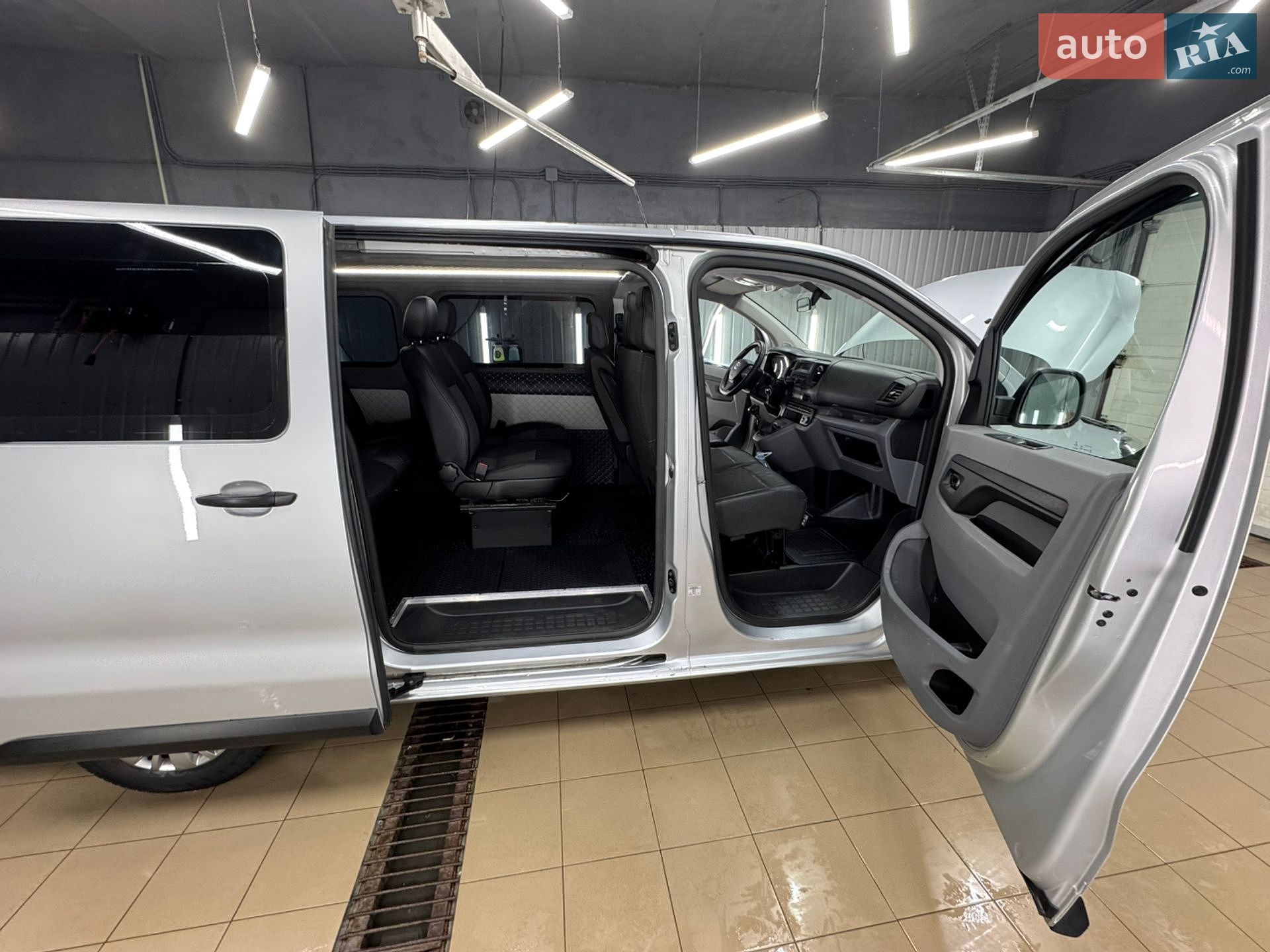 Toyota Proace 2016 VIN YARVFAHKHGZ090358 фото оголошення 30 з 45