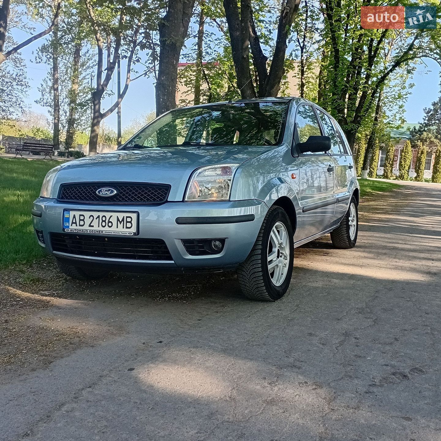 Ford Fusion 2004 VIN WF0UXXGAJU4L44043 фото оголошення 2 з 14