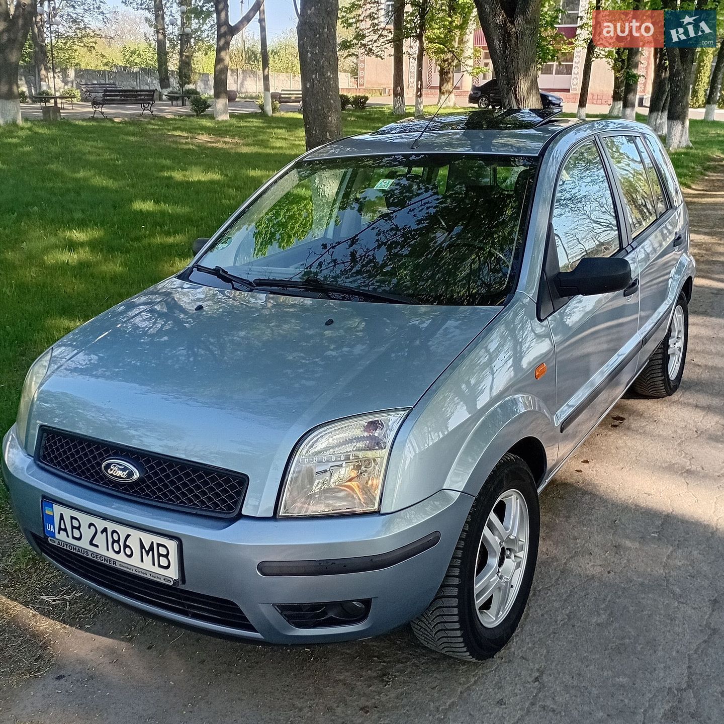 Ford Fusion 2004 VIN WF0UXXGAJU4L44043 фото оголошення 3 з 14