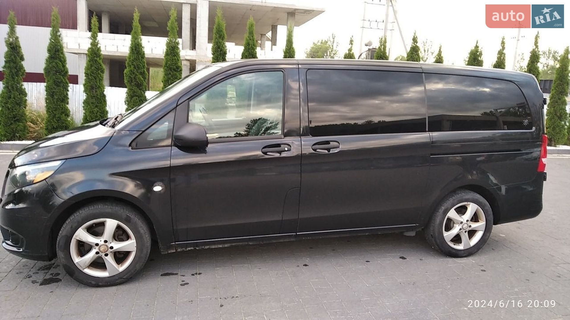Mercedes-Benz Metris 2017 VIN WD4PG2EEXH3338189 фото оголошення 2 з 46
