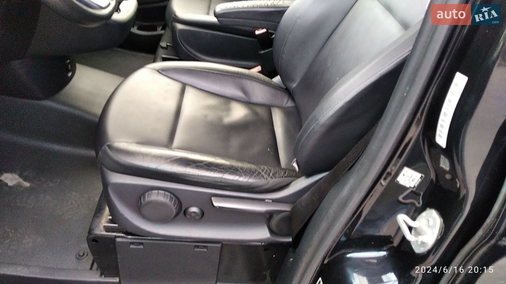 Mercedes-Benz Metris 2017 VIN WD4PG2EEXH3338189 фото оголошення 29 з 46