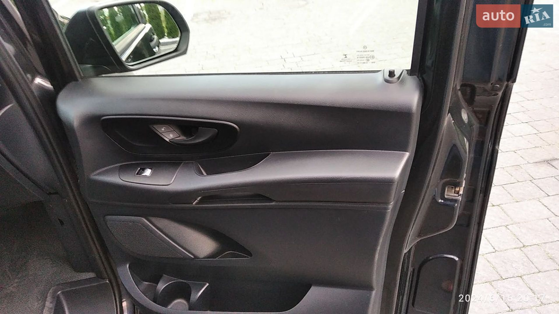Mercedes-Benz Metris 2017 VIN WD4PG2EEXH3338189 фото оголошення 35 з 46