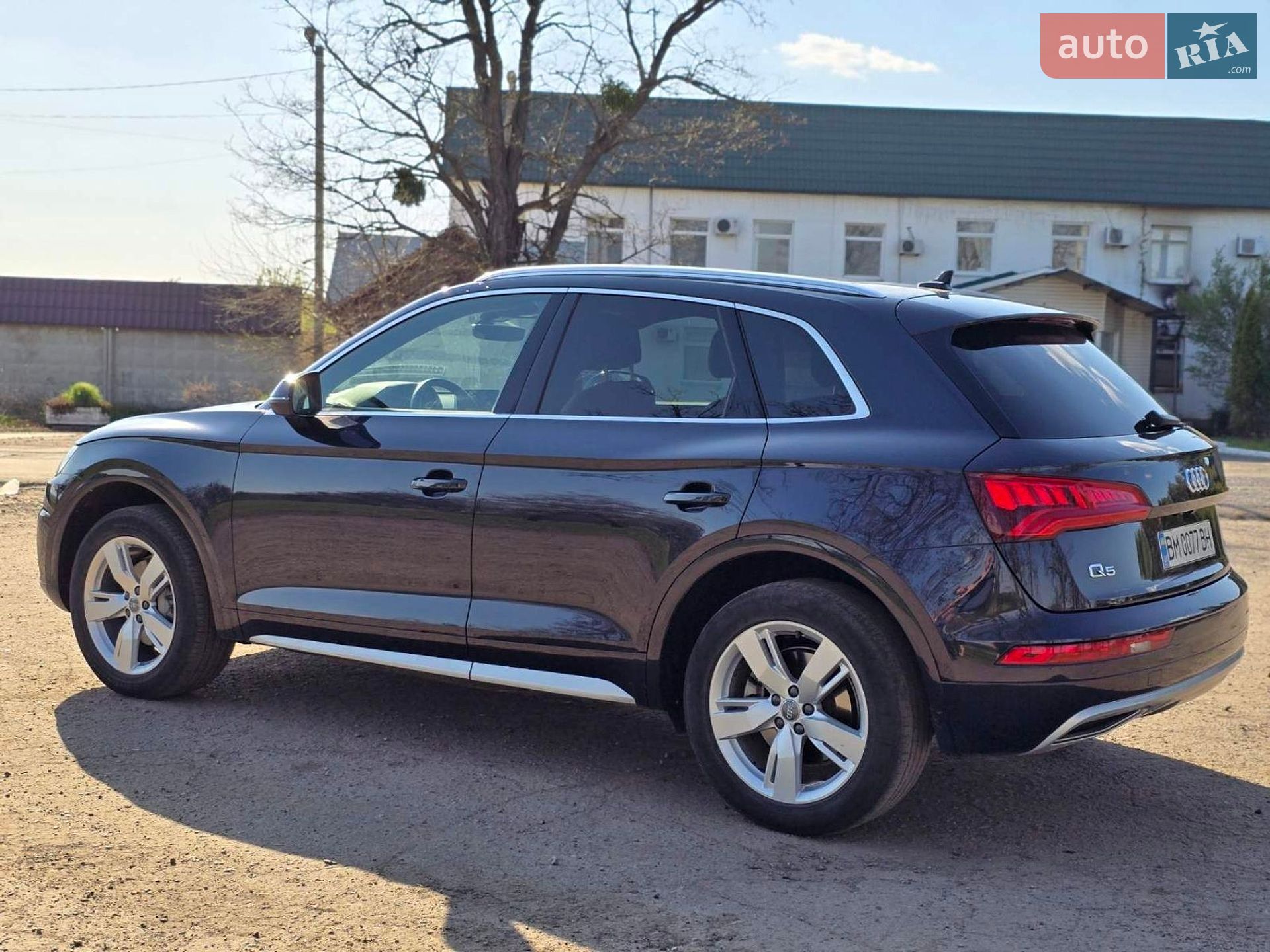 Audi Q5 2019 VIN WA1BNAFY6K2049623 фото оголошення 40 з 54