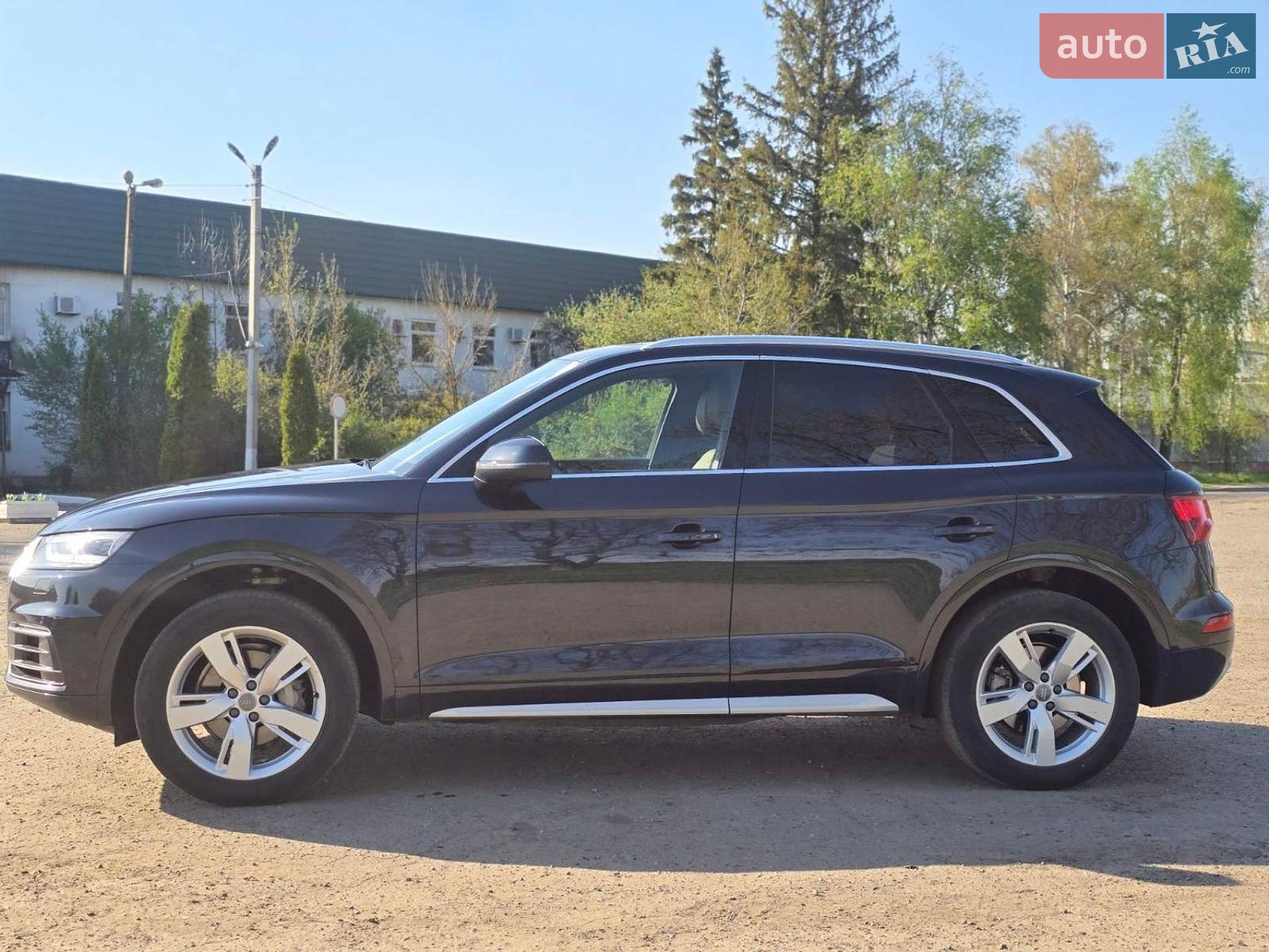 Audi Q5 2019 VIN WA1BNAFY6K2049623 фото оголошення 43 з 54