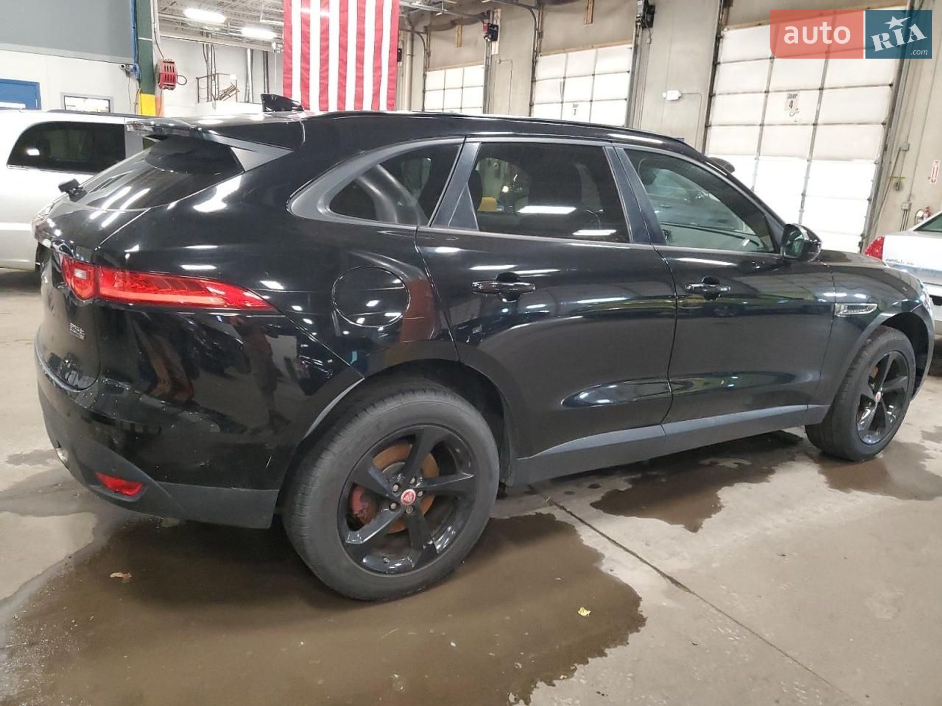 Jaguar F-Pace 2018 VIN SADCN2GX8JA321975 фото оголошення 11 з 102