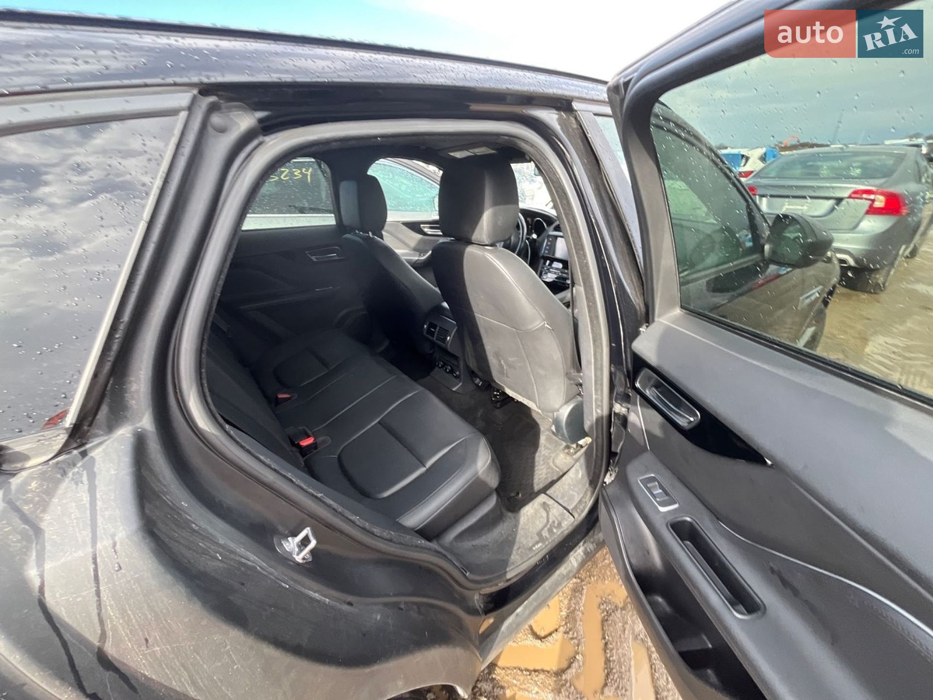 Jaguar F-Pace 2018 VIN SADCN2GX8JA321975 фото оголошення 36 з 102