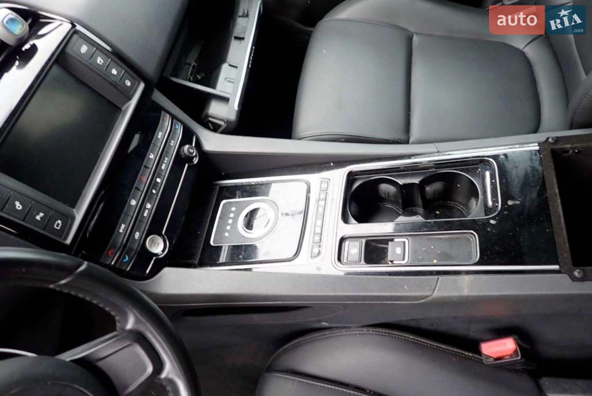 Jaguar F-Pace 2018 VIN SADCN2GX8JA321975 фото оголошення 80 з 102