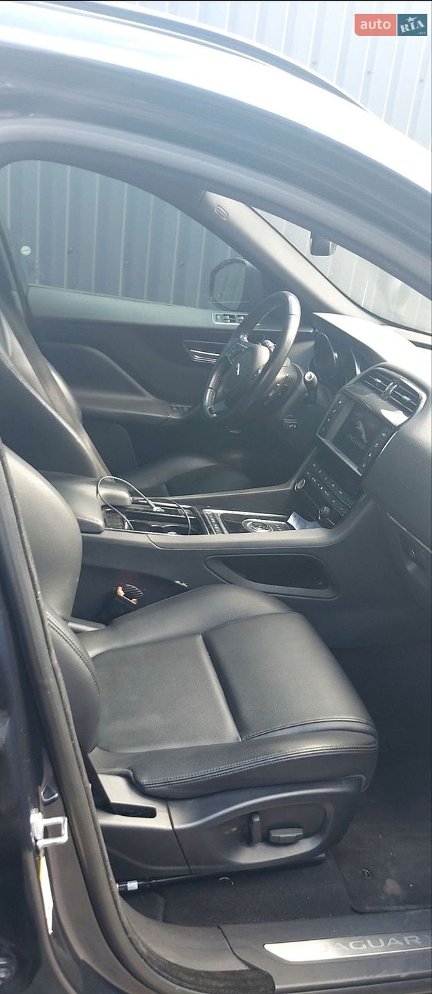 Jaguar F-Pace 2018 VIN SADCN2GX8JA321975 фото оголошення 97 з 102