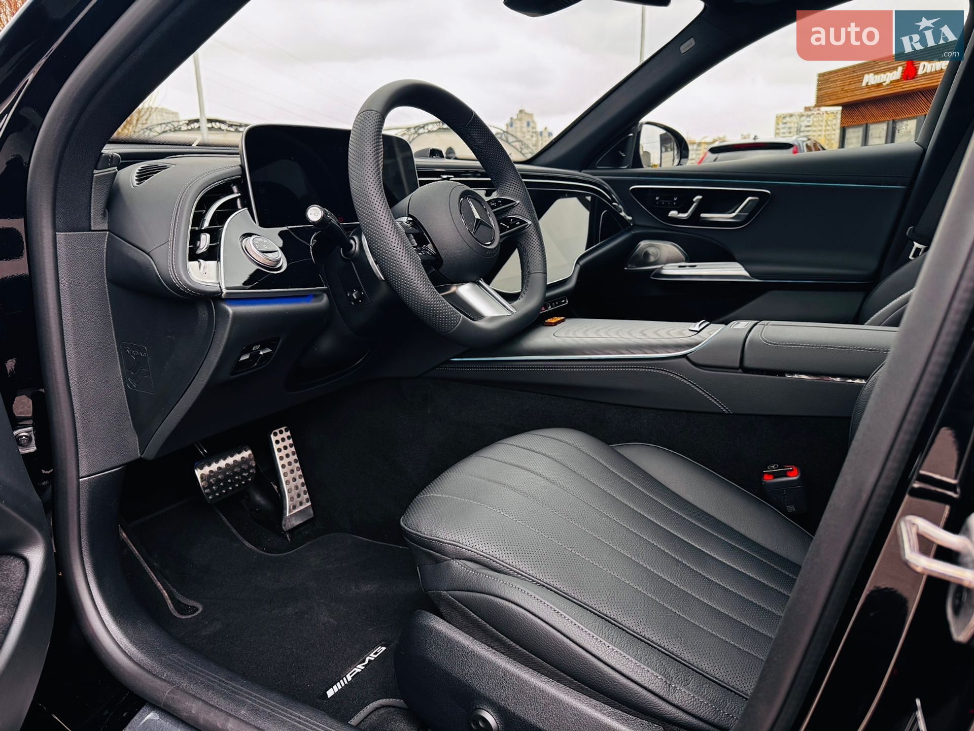Mercedes-Benz E-Class 2025 VIN W1KLF0FB4SA144528 фото оголошення 11 з 31