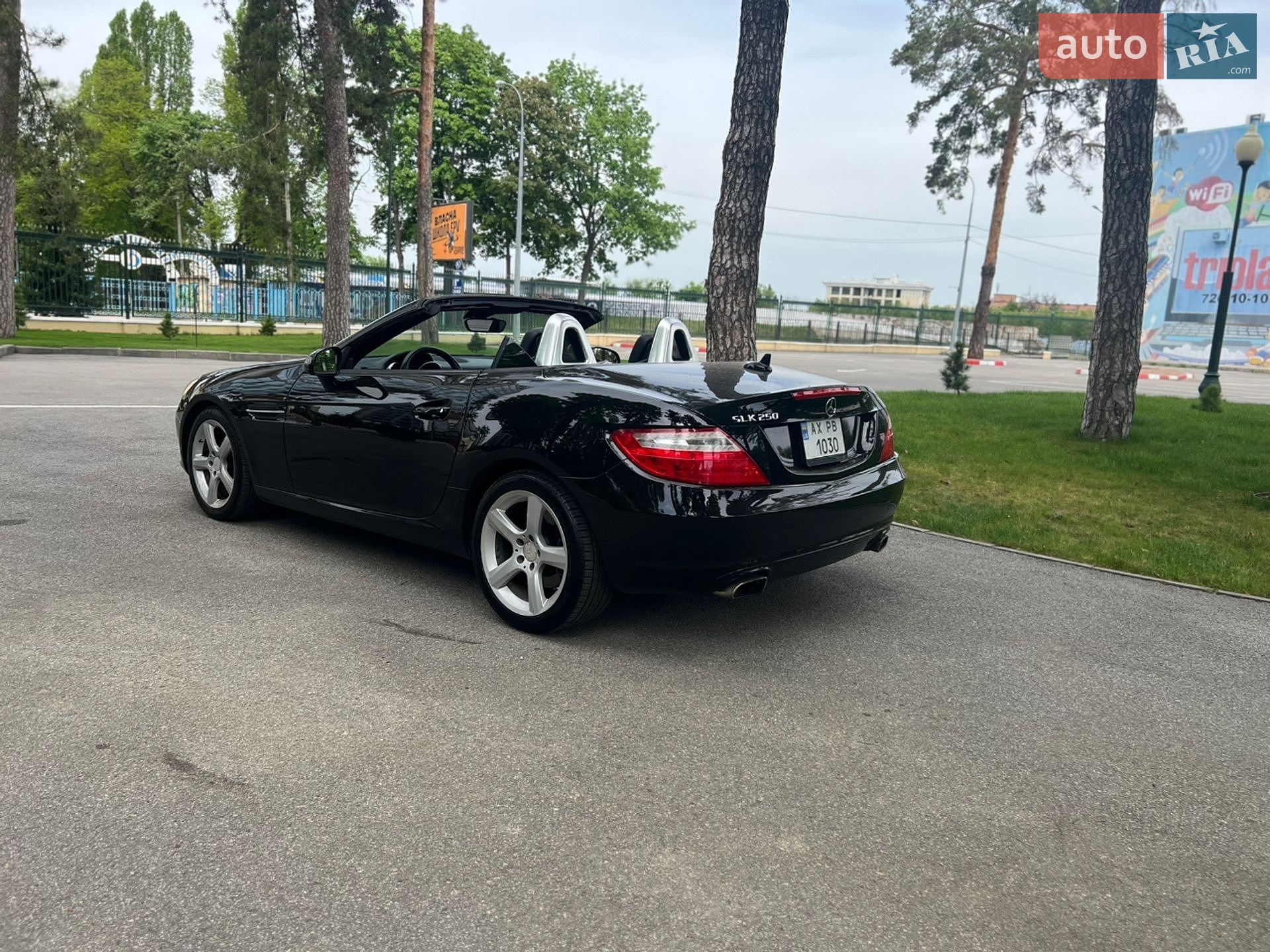 Mercedes-Benz SLK-Class 2014 VIN WDDPK4HA5FF097625 фото оголошення 4 з 12