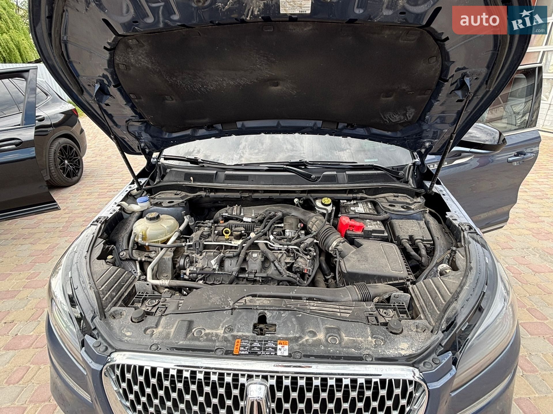 Lincoln Corsair 2022 VIN 5LMCJ1D94NUL16132 фото оголошення 3 з 12