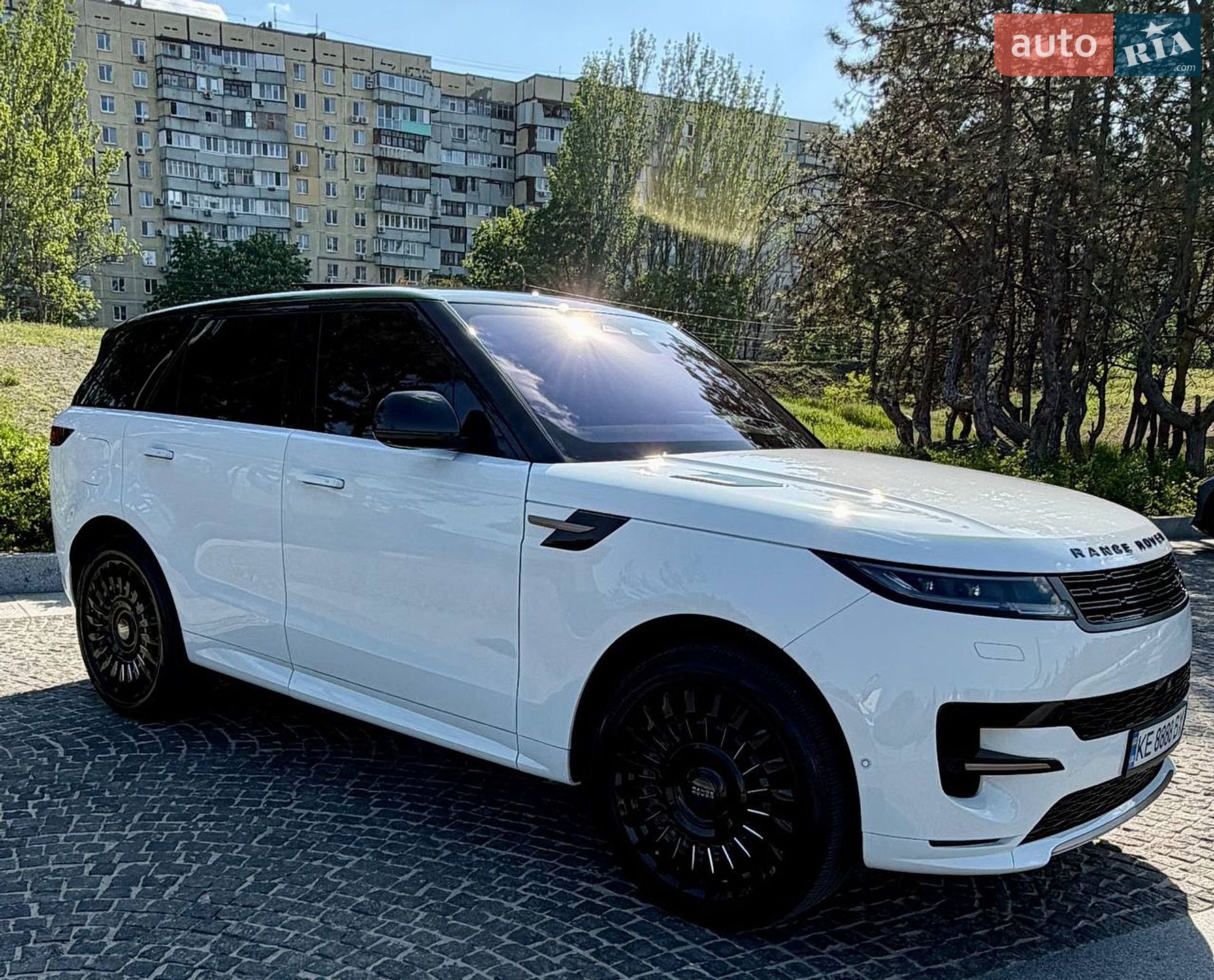 Land Rover Range Rover Sport 2022 VIN SAL1L9FU4PA101288 фото оголошення 2 з 39