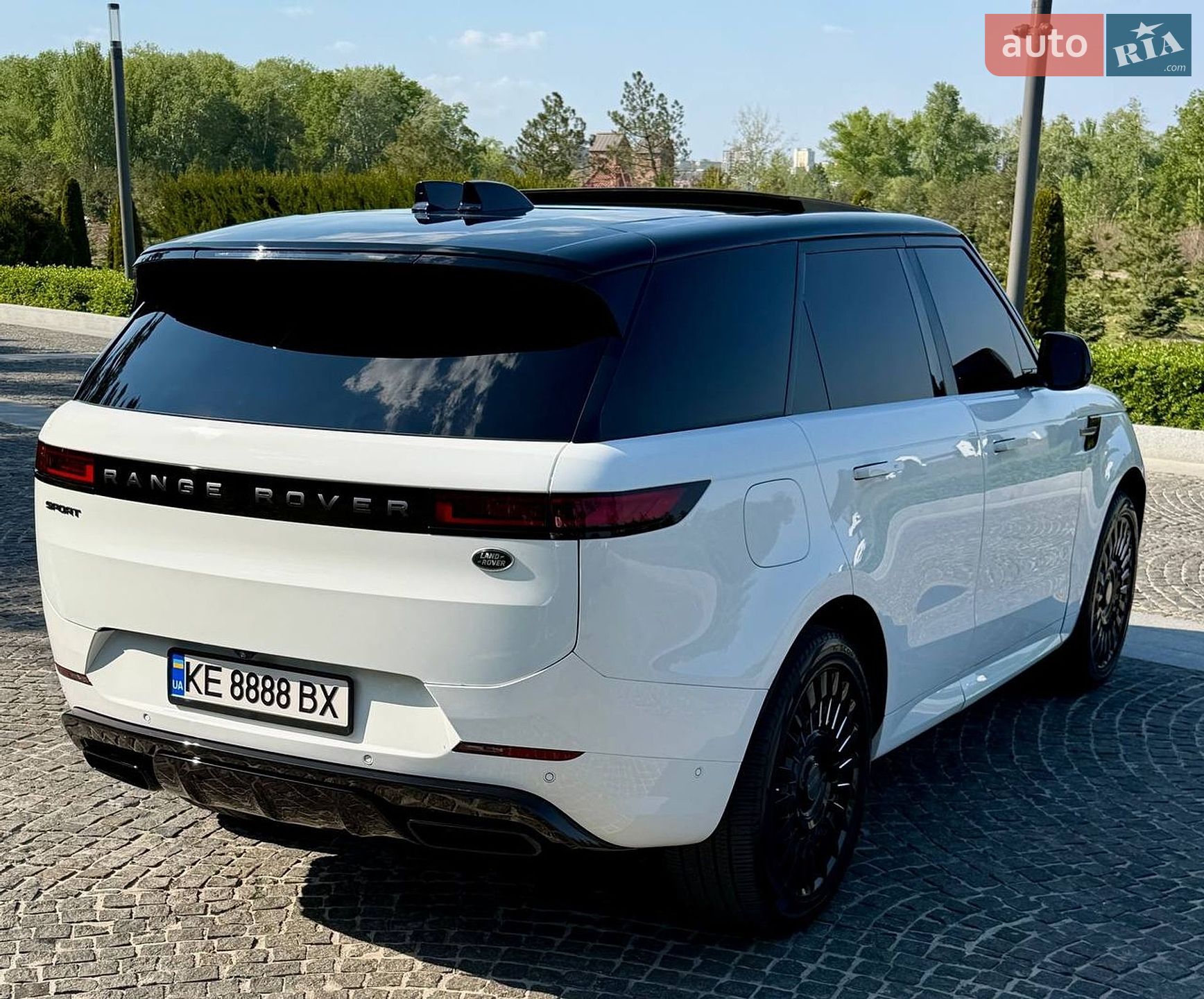 Land Rover Range Rover Sport 2022 VIN SAL1L9FU4PA101288 фото оголошення 10 з 39