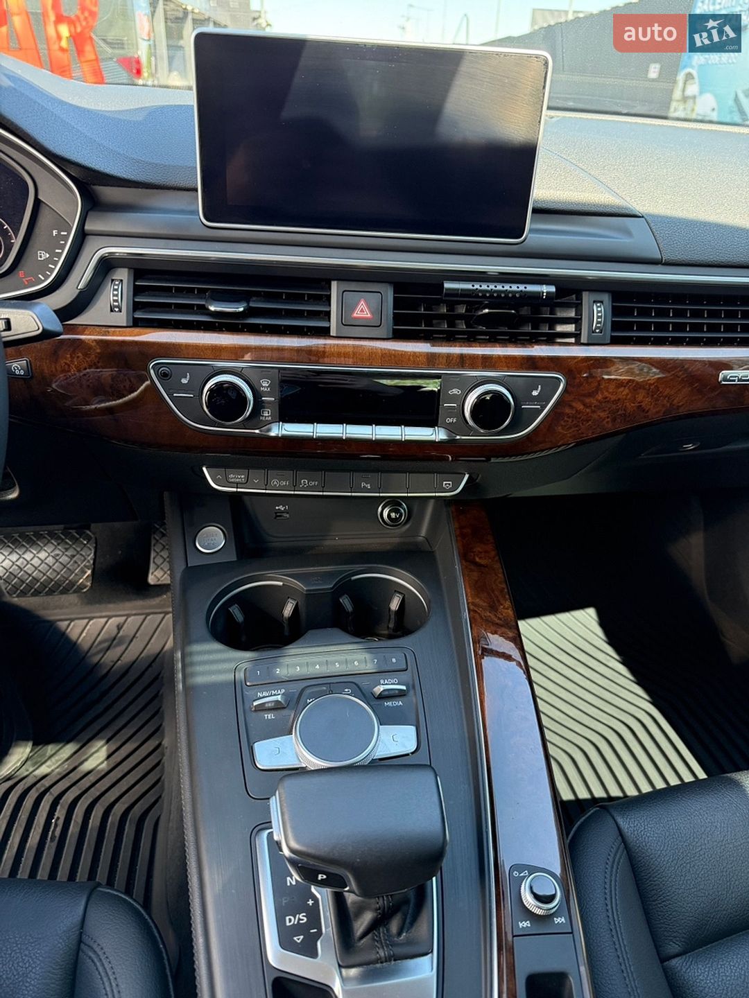 Audi A4 2019 VIN WAUENAF42KA095582 фото оголошення 3 з 14