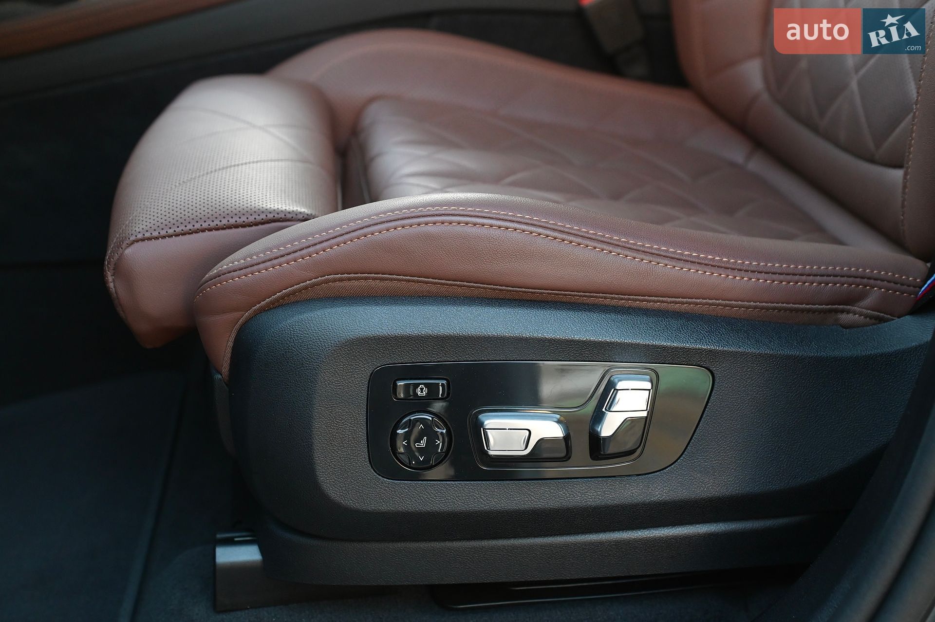 BMW X7 2023 VIN WBA21EN0609U66939 фото оголошення 40 з 76