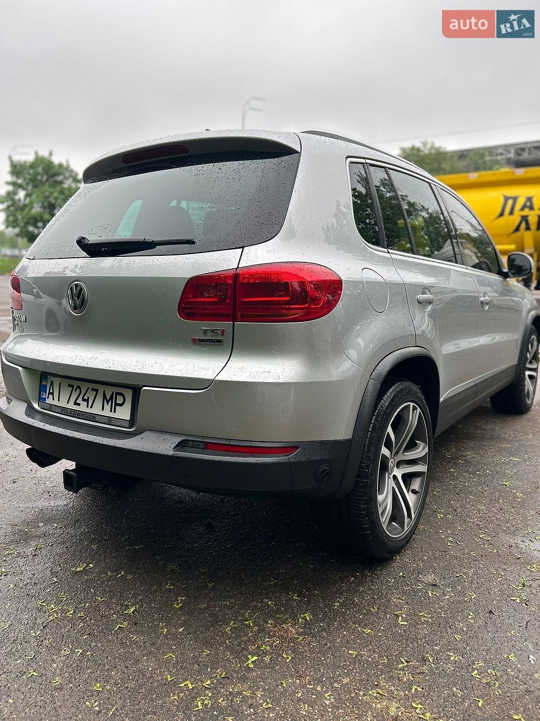 Volkswagen Tiguan 2016 VIN WVGWV7AX3HW504207 фото оголошення 3 з 14