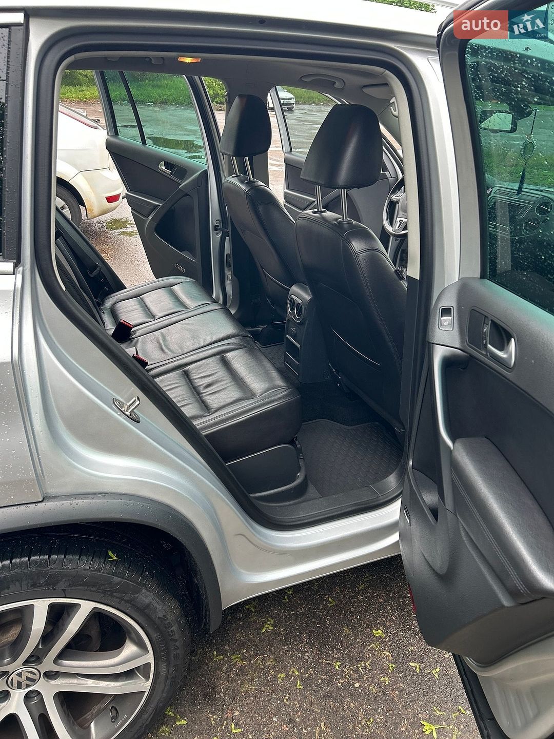 Volkswagen Tiguan 2016 VIN WVGWV7AX3HW504207 фото оголошення 10 з 14