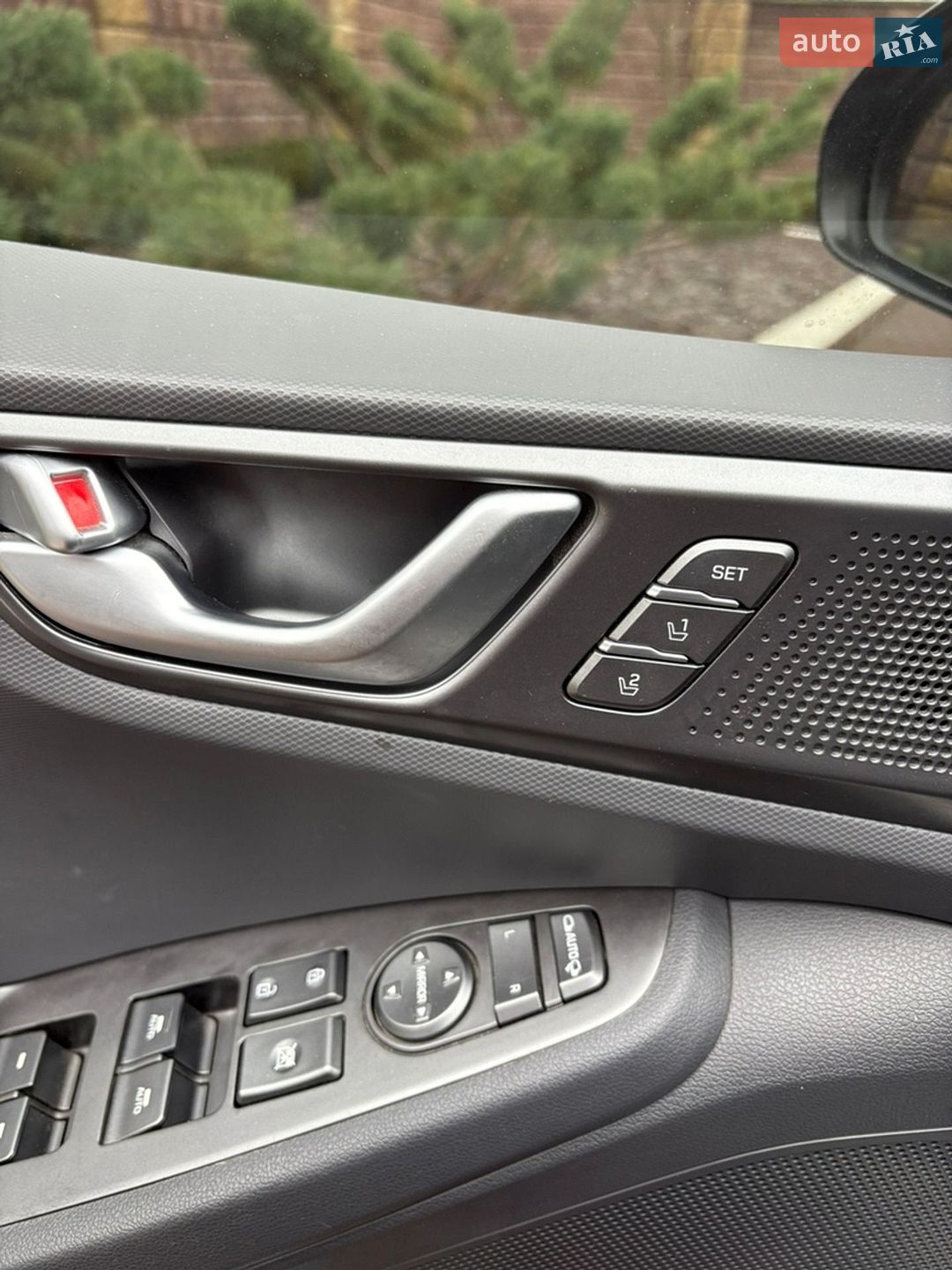Hyundai Ioniq 2019 VIN KMHC851JFLU055472 фото оголошення 8 з 8