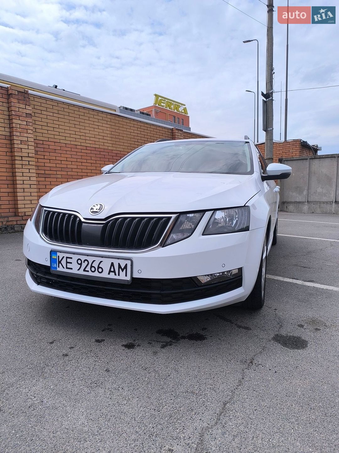 Skoda Octavia 2018 VIN TMBLJ7NE9J0346363 фото оголошення 7 з 15