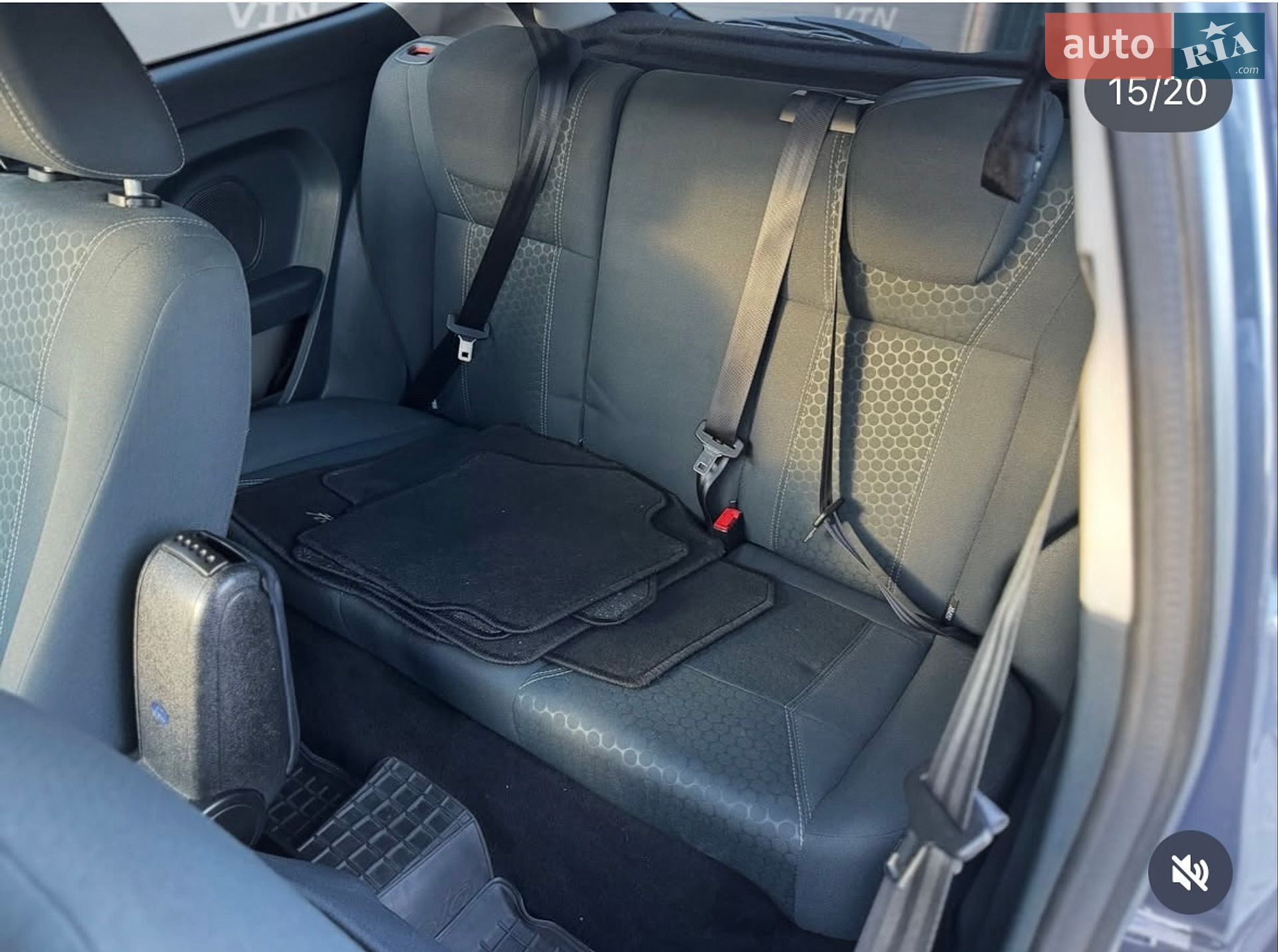 Ford Fiesta 2011 VIN WF0GXXGAJGBY06256 фото оголошення 5 з 11