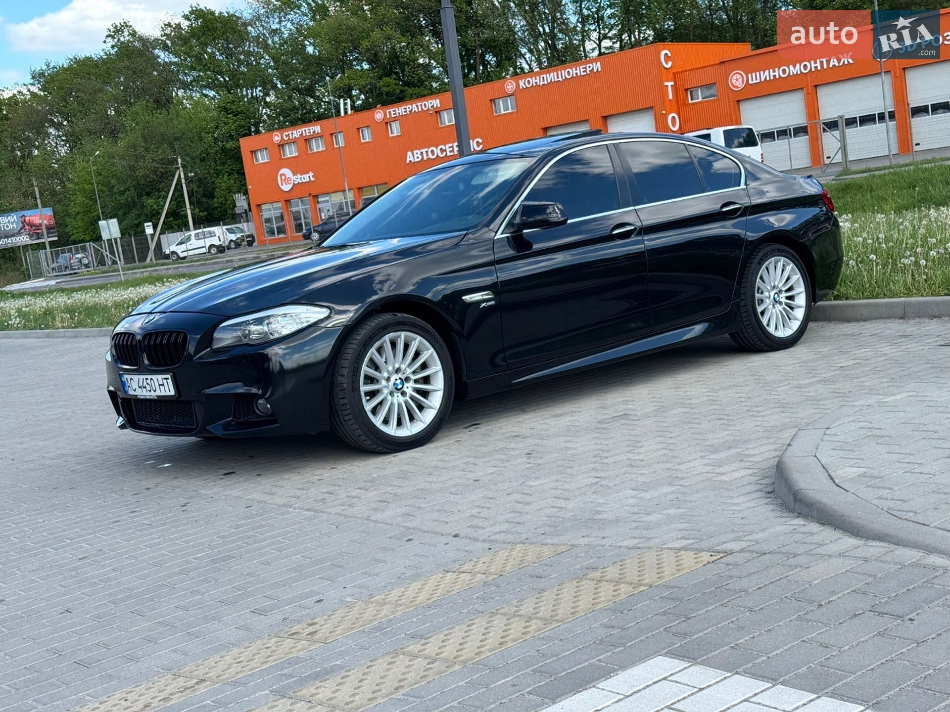 BMW 5 Series 2011 VIN WBAFU7C56BC873698 фото оголошення 2 з 21