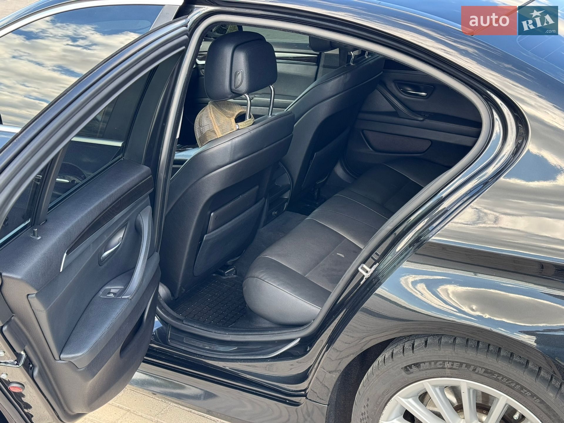 BMW 5 Series 2011 VIN WBAFU7C56BC873698 фото оголошення 12 з 21