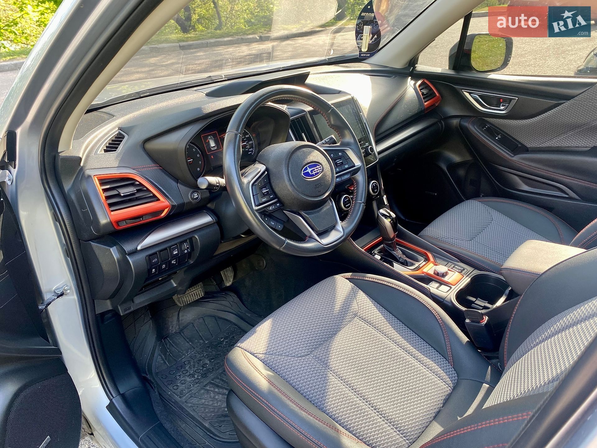 Subaru Forester 2019 VIN JF2SKARC7LH480891 фото оголошення 11 з 22