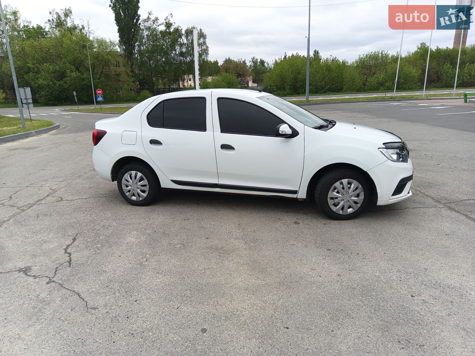 Renault Logan 2017 VIN VF14SRCL457966521 фото оголошення 4 з 9