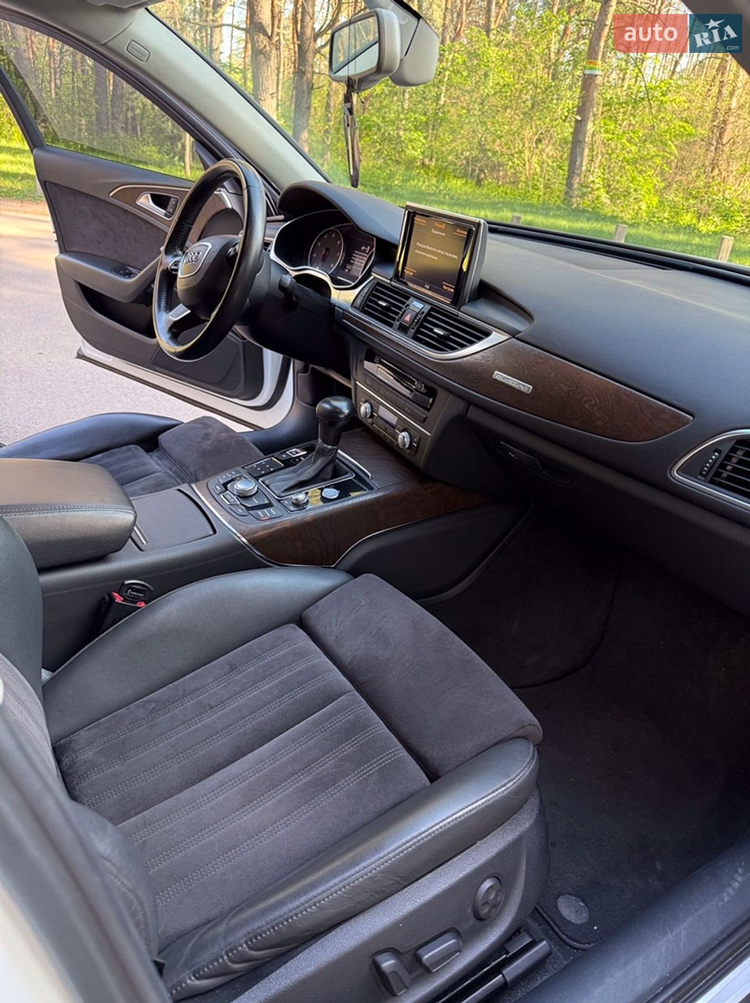 Audi A6 2013 VIN WAUZZZ4G9DN128946 фото оголошення 15 з 36