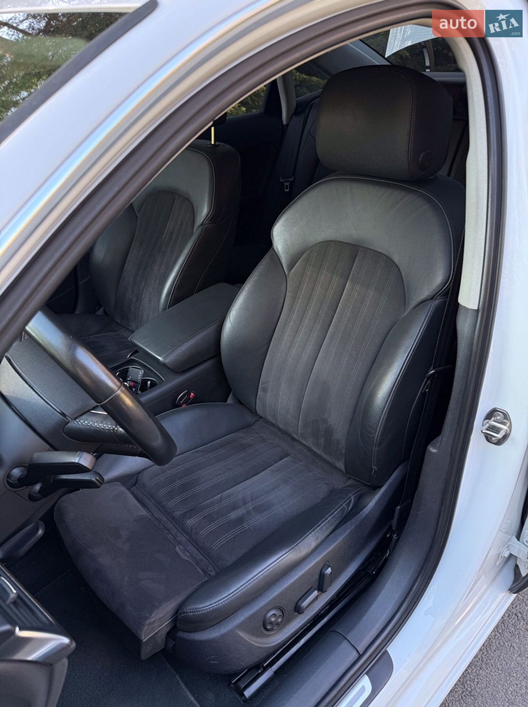 Audi A6 2013 VIN WAUZZZ4G9DN128946 фото оголошення 33 з 36