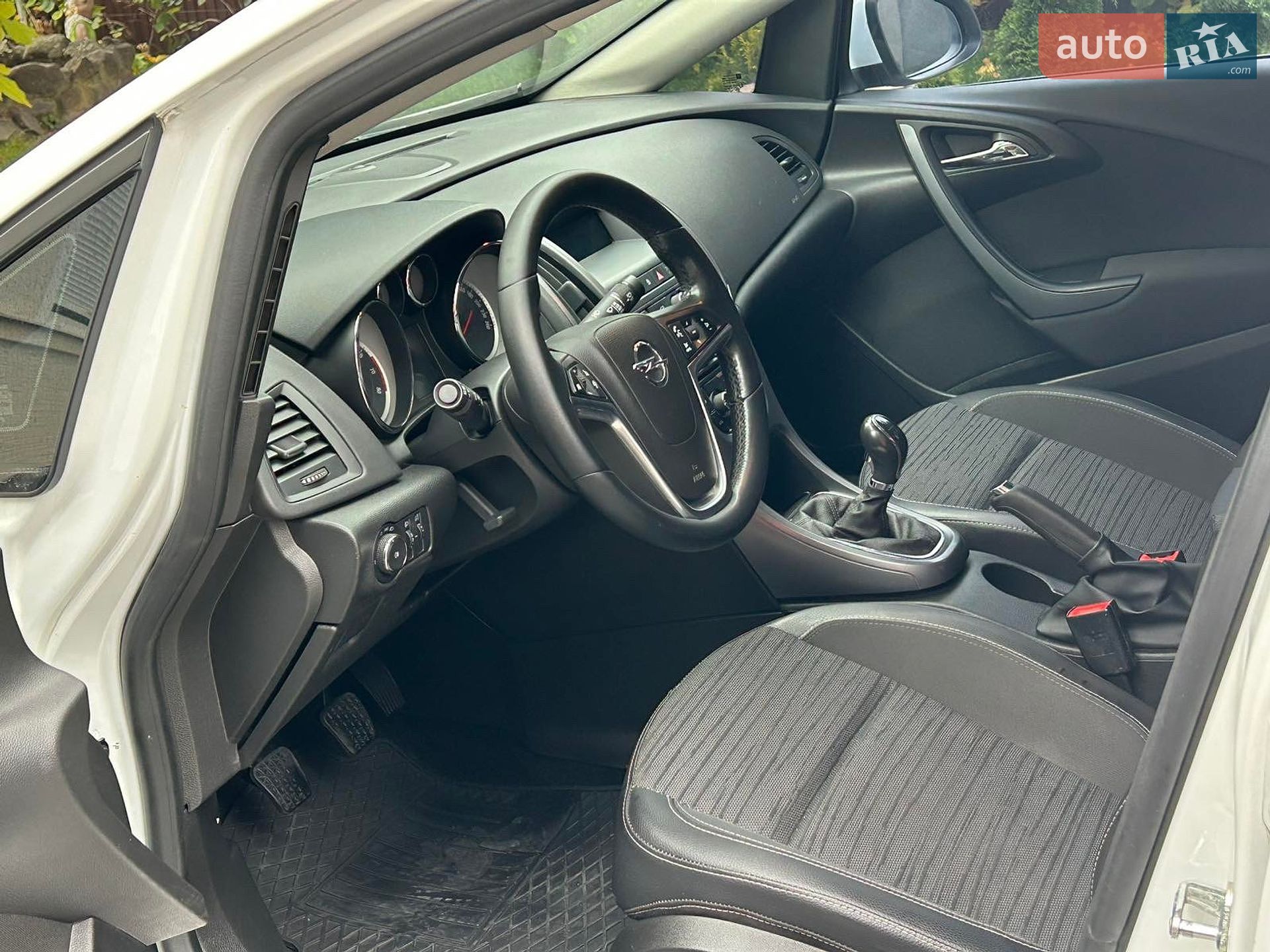 Opel Astra 2017 VIN W0LPD5E4XHG103780 фото оголошення 11 з 11