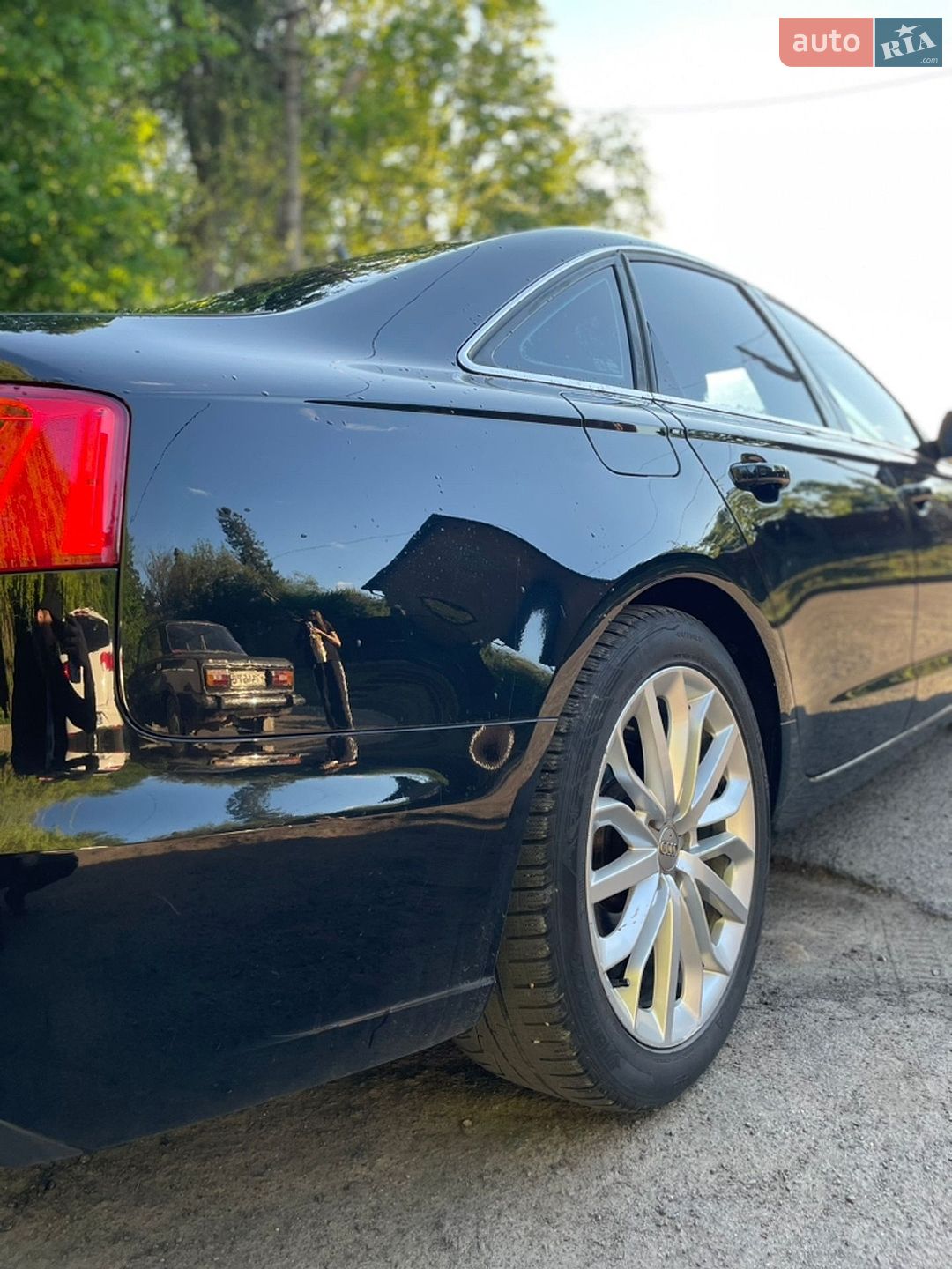 Audi A6 2011 VIN WAUDFAFC4CN074078 фото оголошення 4 з 46