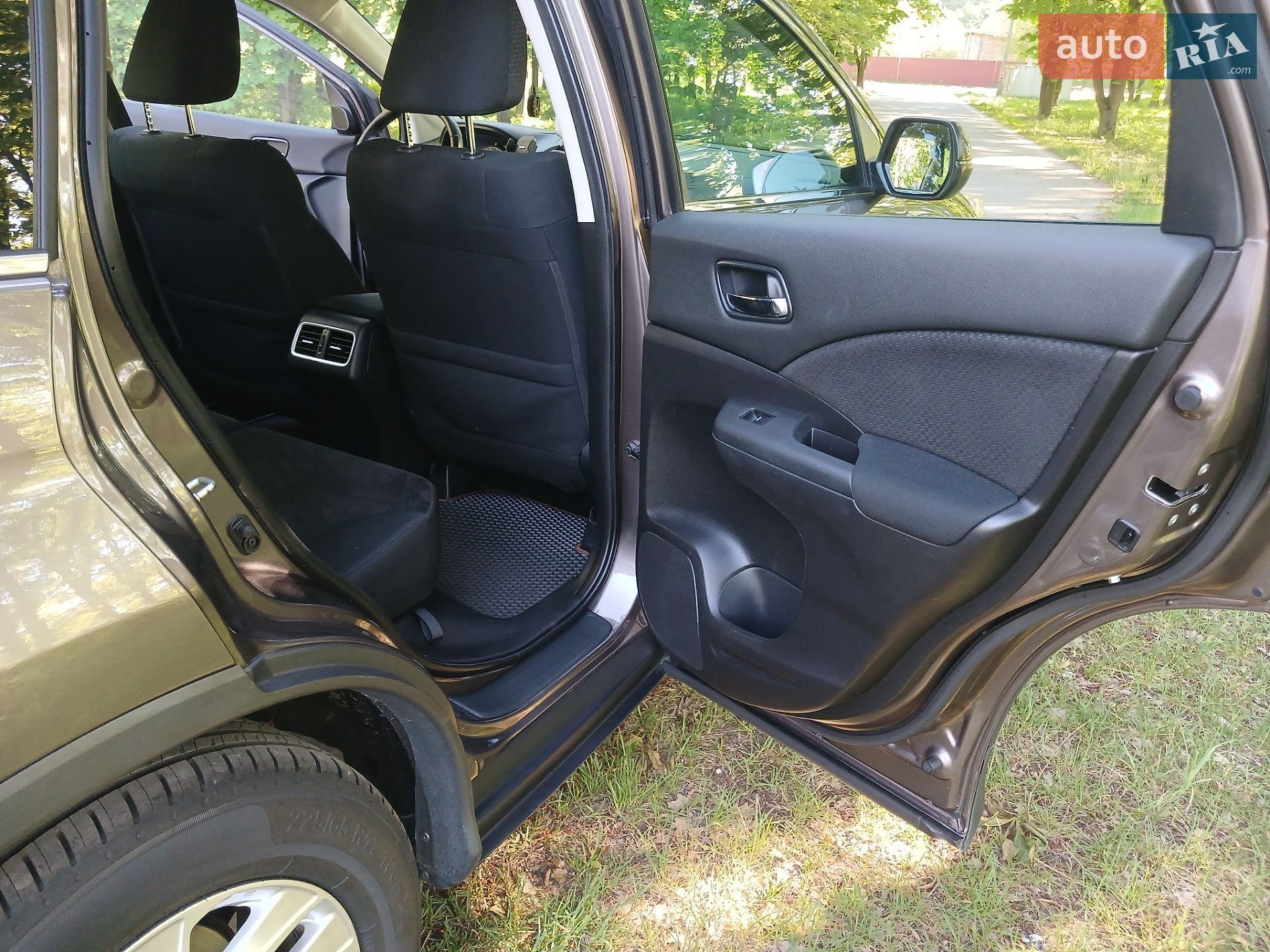 Honda CR-V 2015 VIN SHSRE6870FU509322 фото оголошення 12 з 31