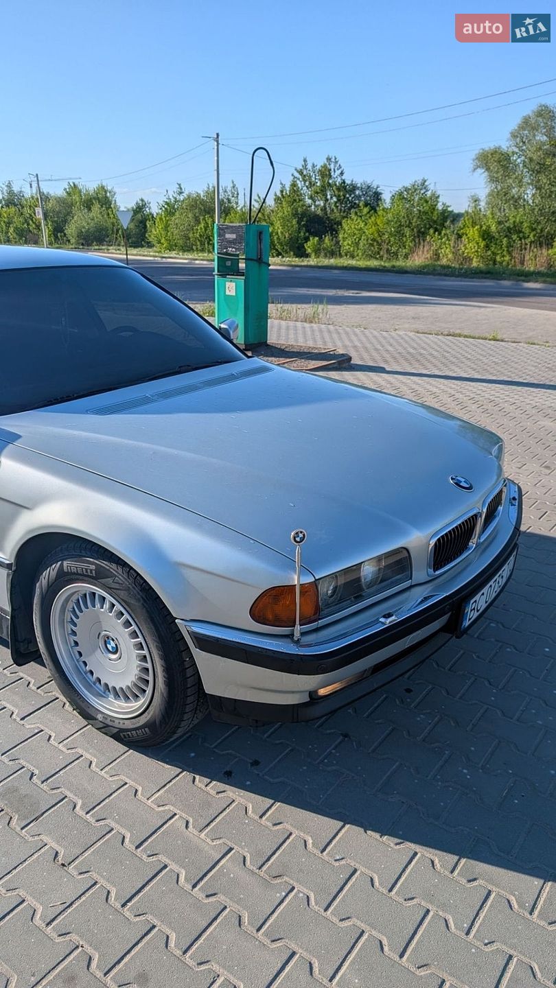 BMW 7 Series 1998 VIN WBAGF41010DK36083 фото оголошення 5 з 10