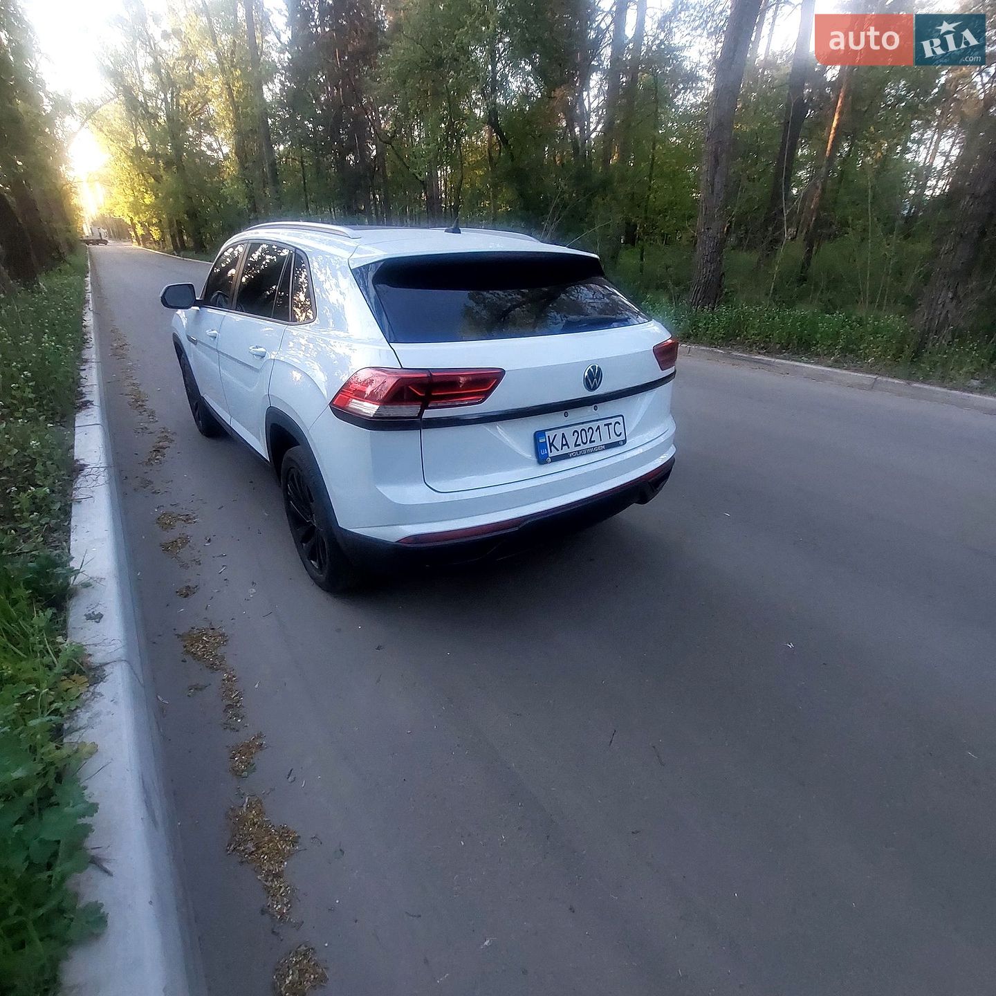 Volkswagen Atlas Cross Sport 2021 VIN 1V2JC2CA8MC214796 фото оголошення 8 з 17