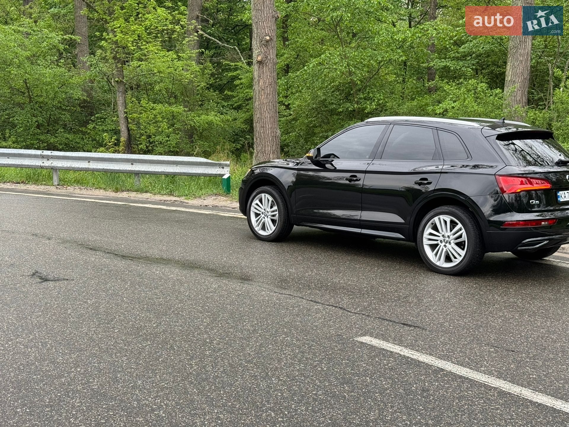 Audi Q5 2017 VIN WA1BNAFY6J2007046 фото оголошення 10 з 92