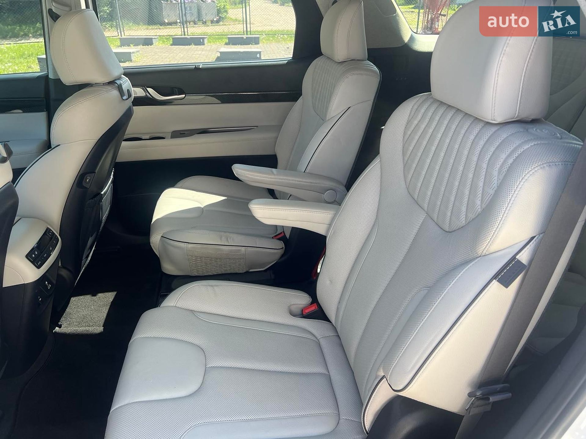 Hyundai Palisade 2023 VIN KM8R5DGE4PU602108 фото оголошення 11 з 28