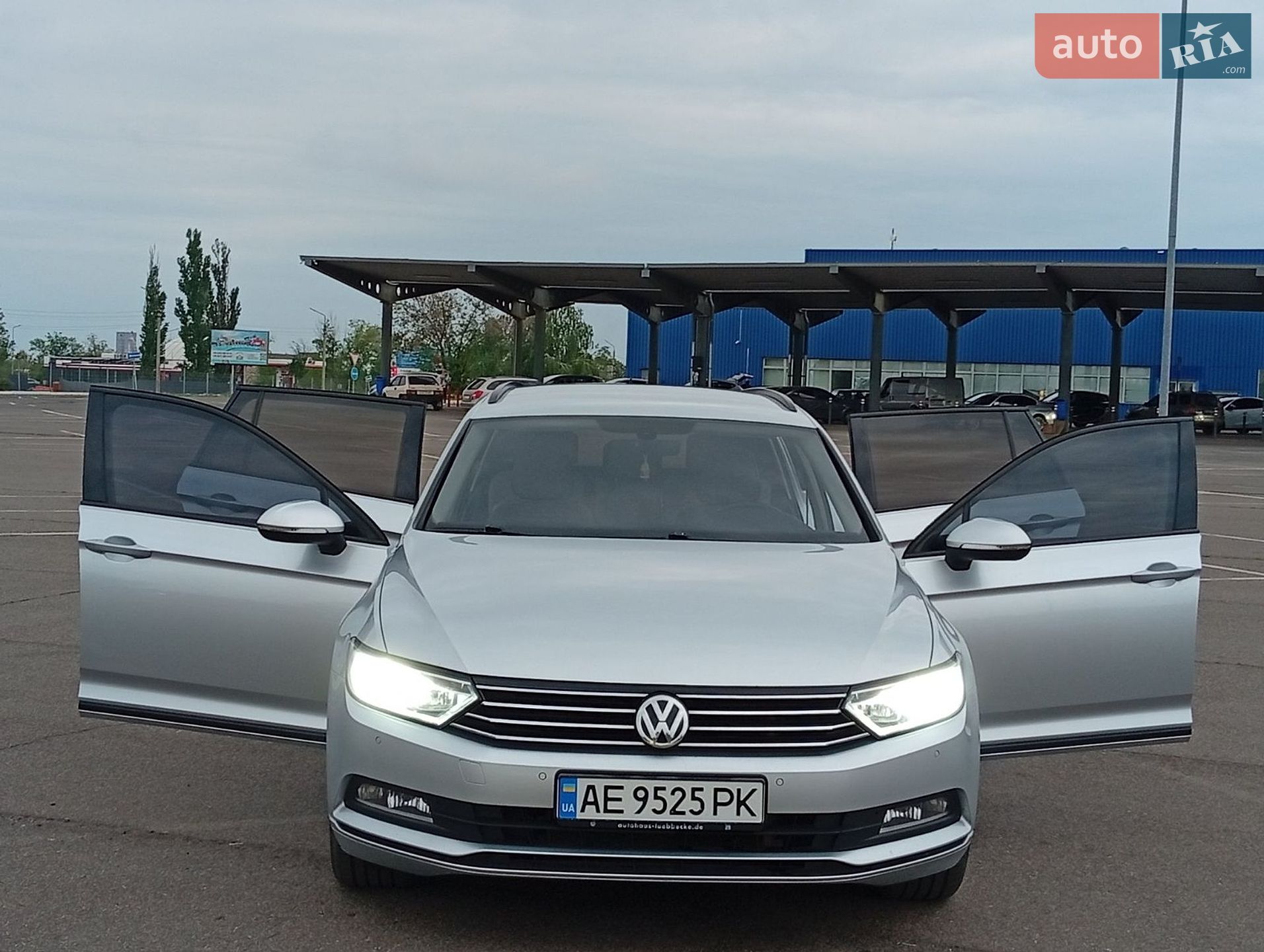 Volkswagen Passat 2015 VIN WVWZZZ3CZGE020760 фото оголошення 12 з 29