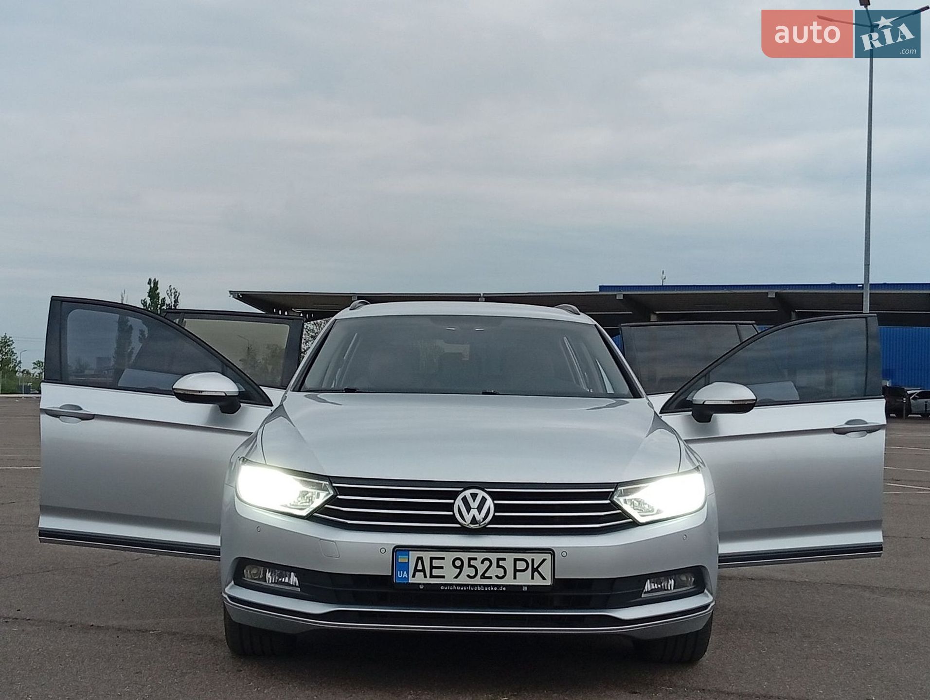 Volkswagen Passat 2015 VIN WVWZZZ3CZGE020760 фото оголошення 13 з 29