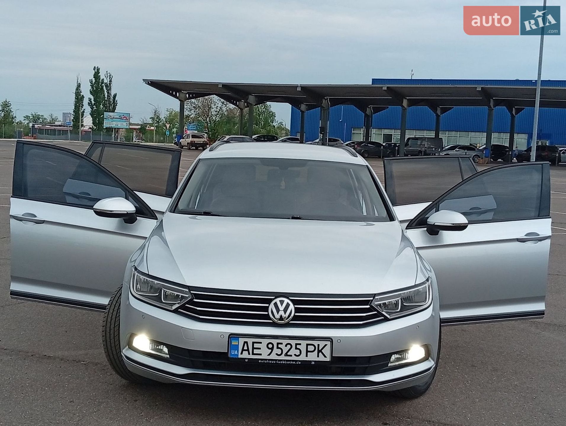 Volkswagen Passat 2015 VIN WVWZZZ3CZGE020760 фото оголошення 4 з 29