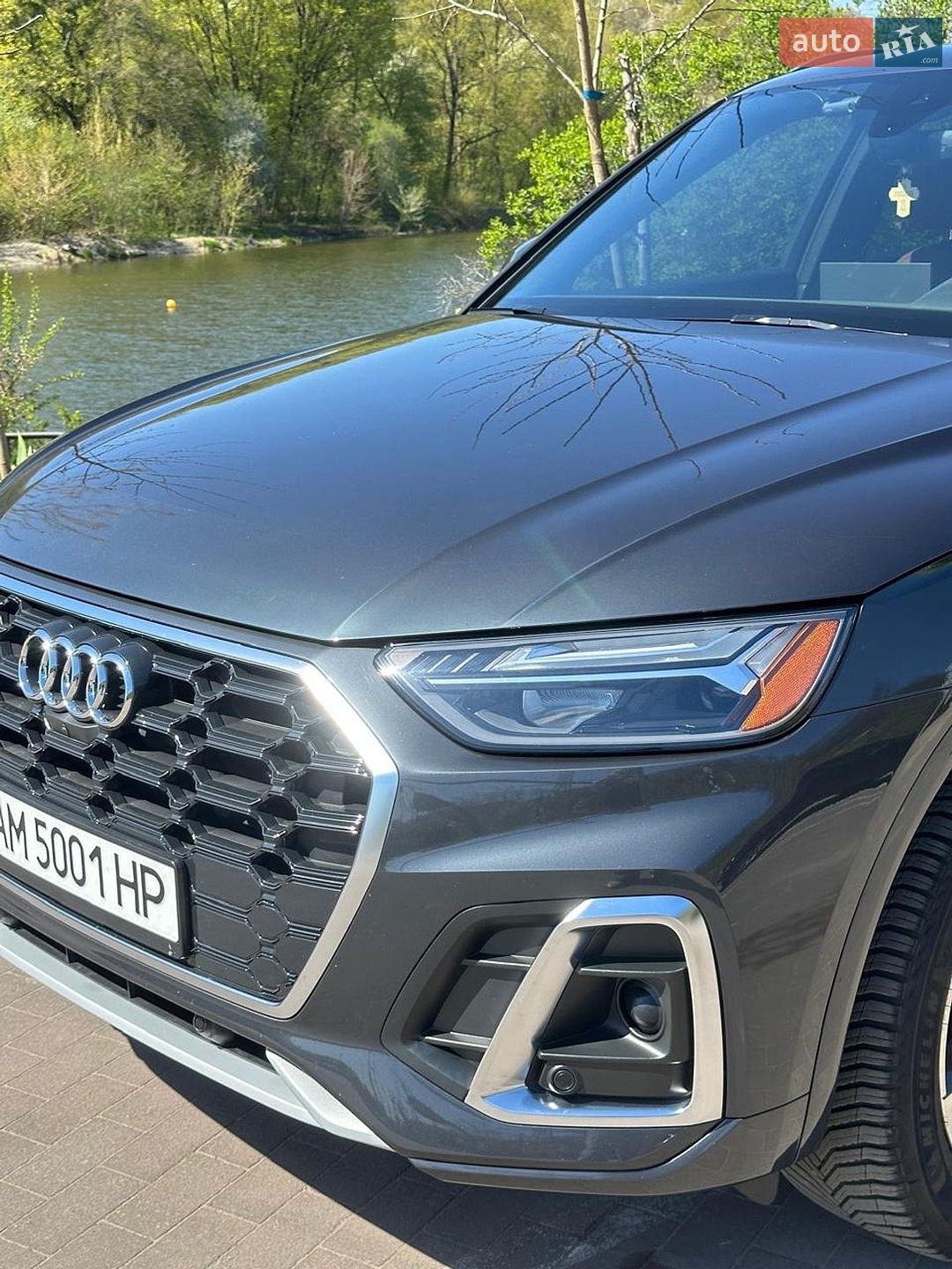 Audi Q5 2020 VIN WA1BAAFY3M2007926 фото оголошення 2 з 11