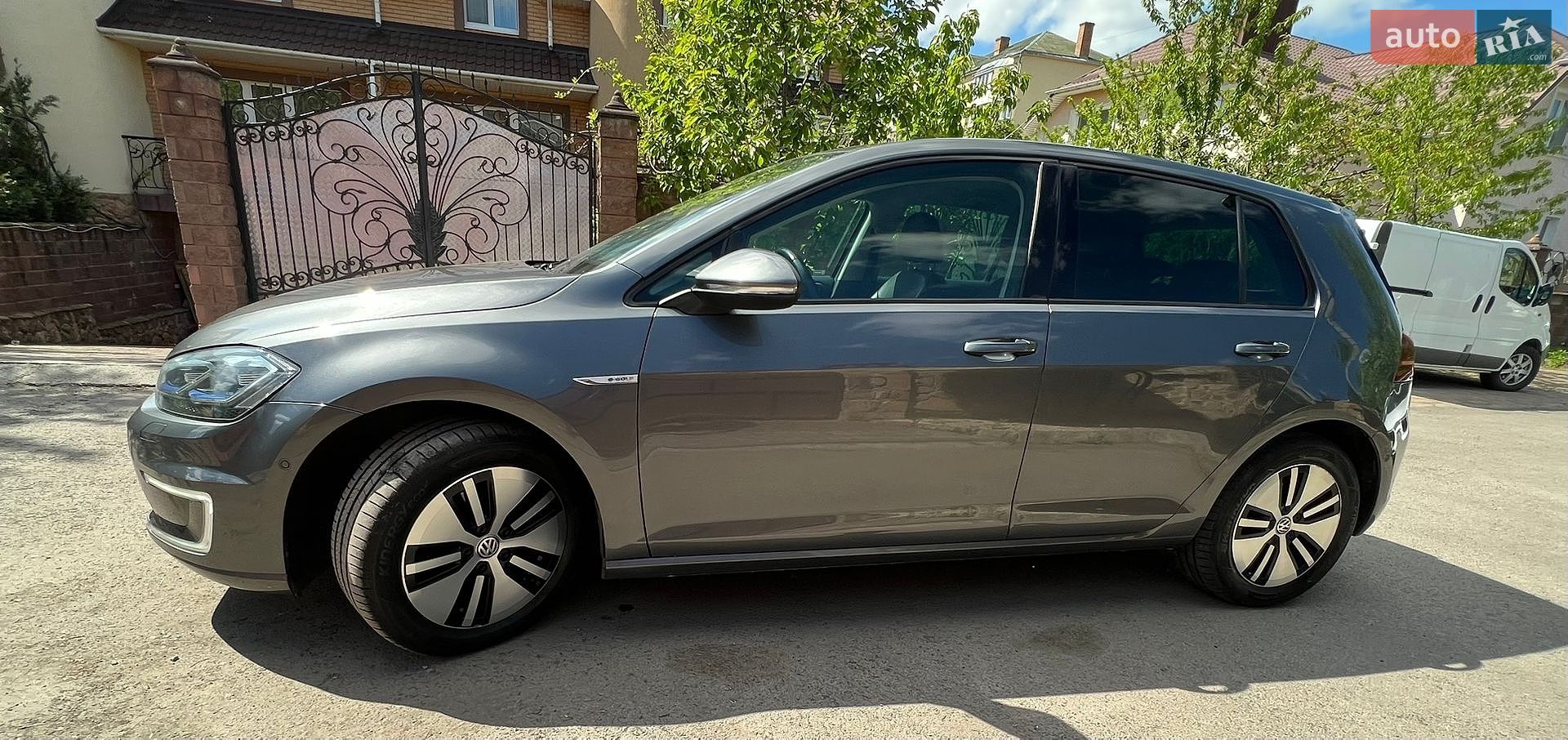 Volkswagen e-Golf 2017 VIN WVWZZZAUZHW952477 фото оголошення 5 з 30