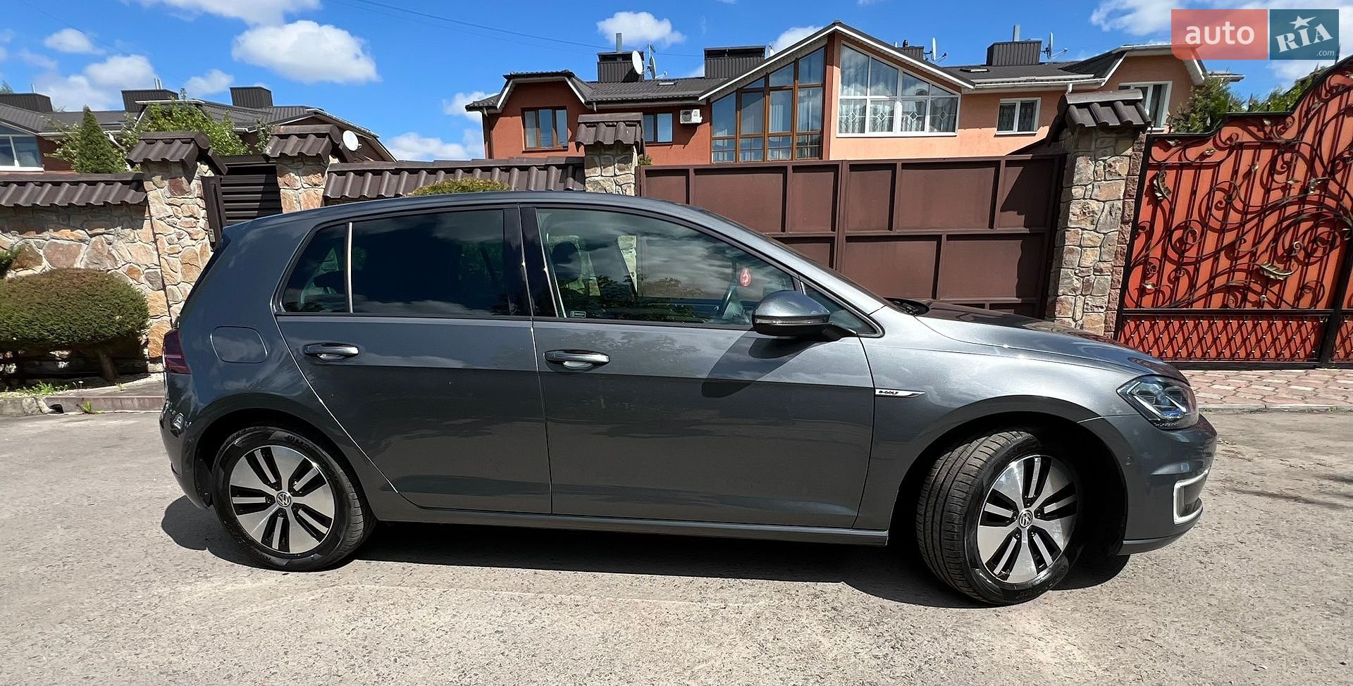 Volkswagen e-Golf 2017 VIN WVWZZZAUZHW952477 фото оголошення 9 з 30