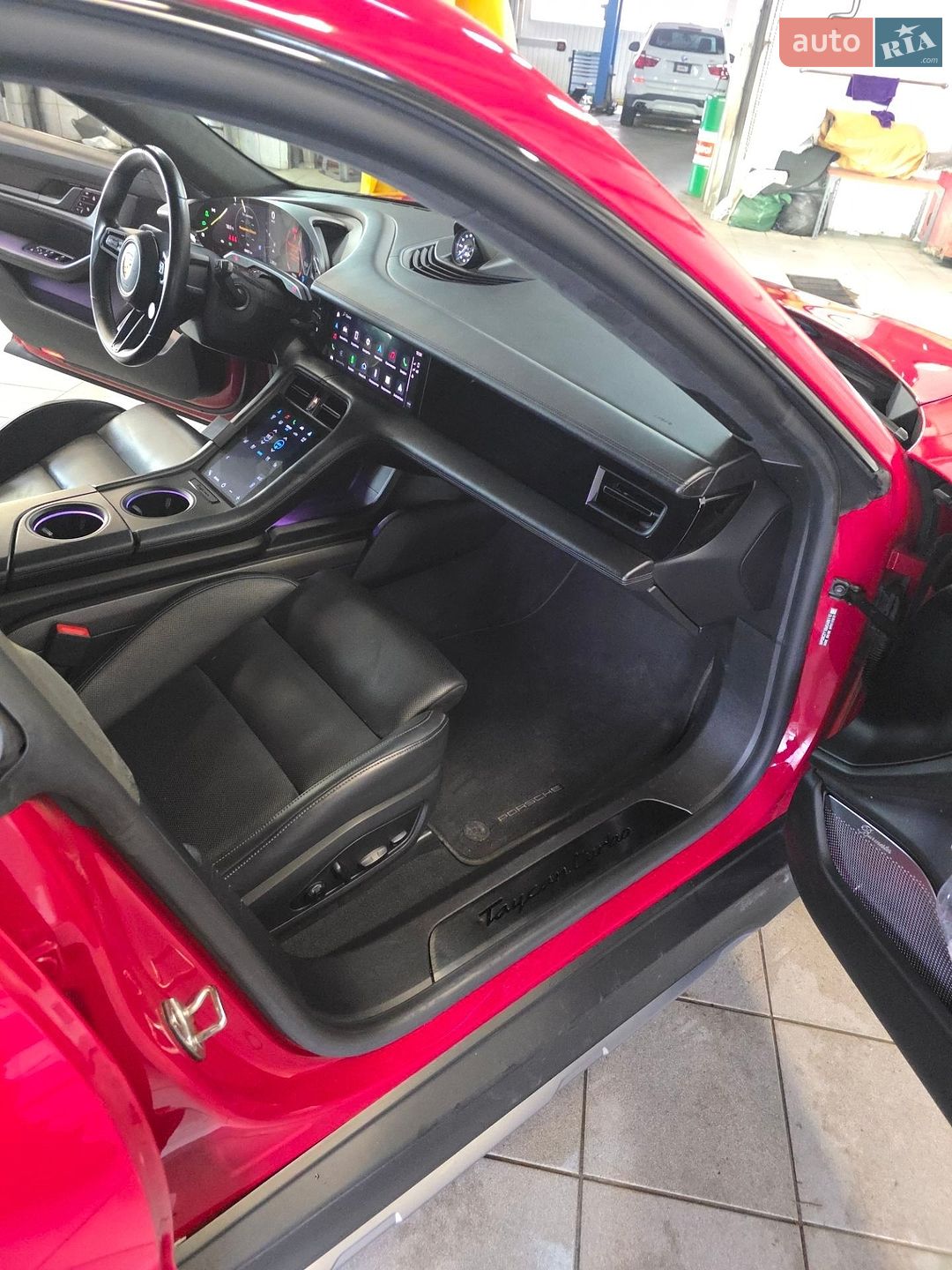 Porsche Taycan 2021 VIN WP0BC2Y18MSA88110 фото оголошення 13 з 16