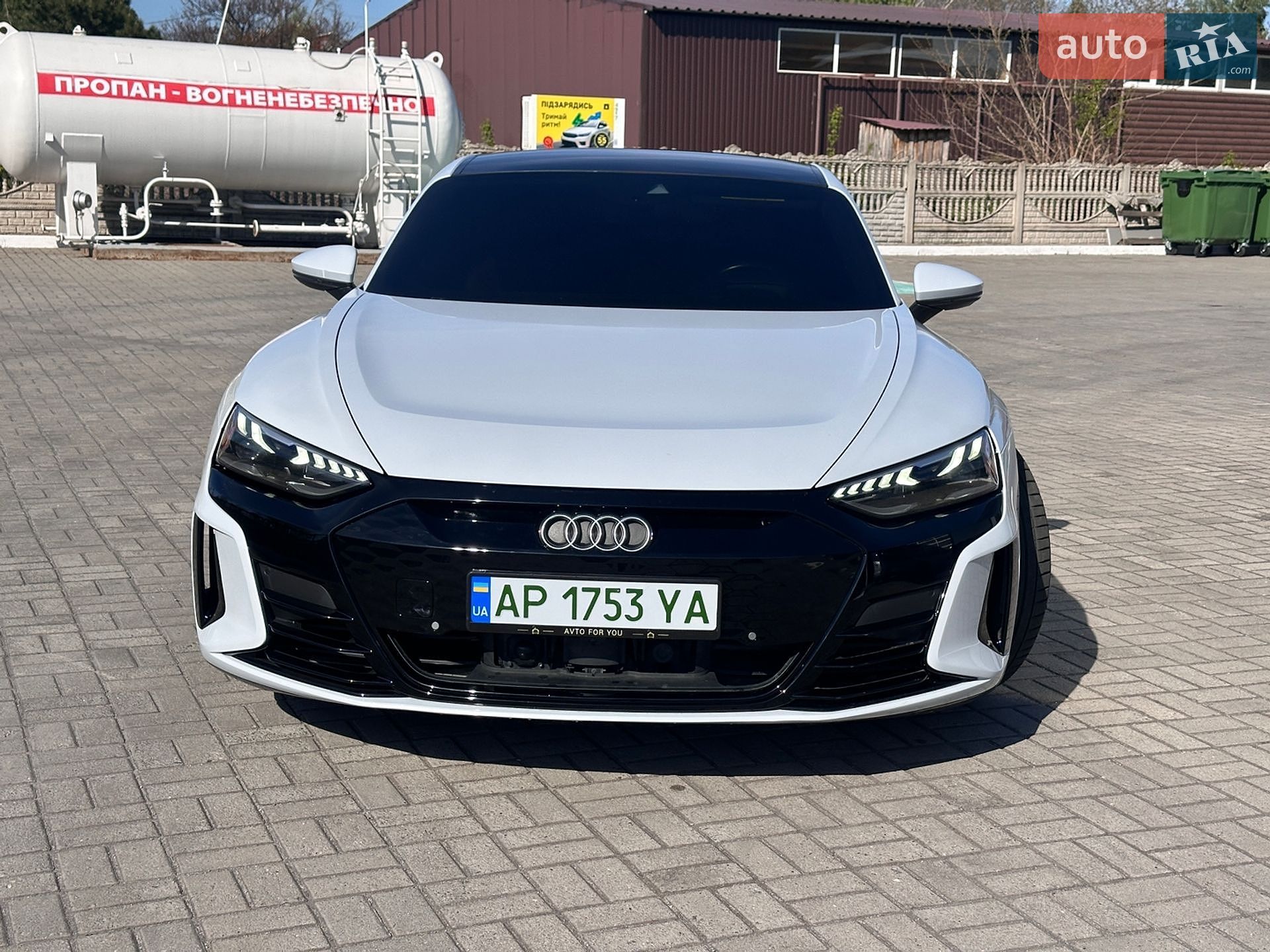 Audi e-tron GT 2021 VIN WAUDJBFW3N7004061 фото оголошення 2 з 27