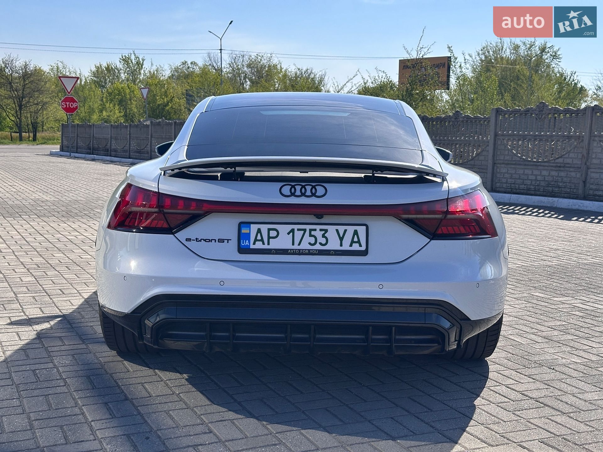 Audi e-tron GT 2021 VIN WAUDJBFW3N7004061 фото оголошення 6 з 27