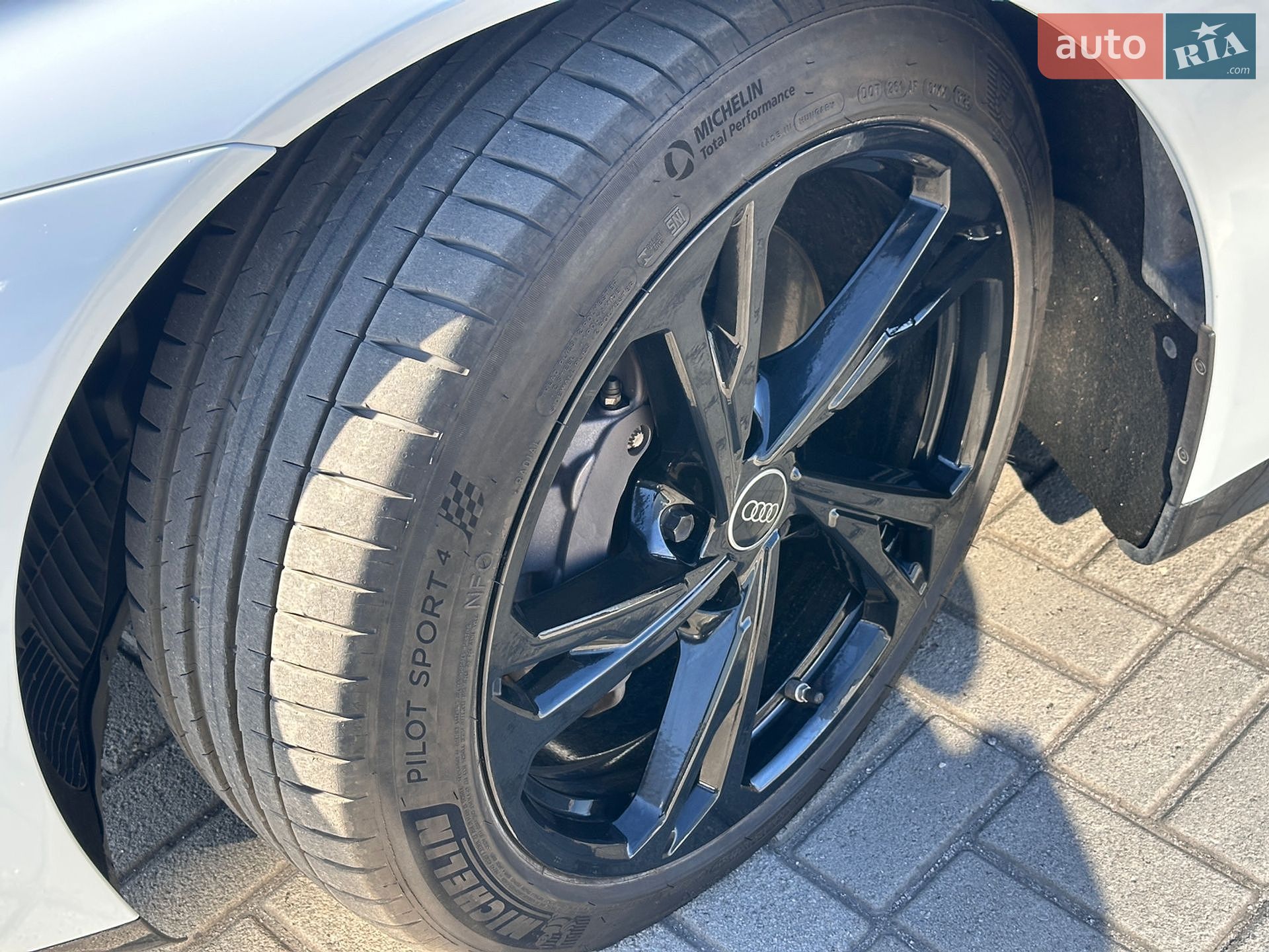 Audi e-tron GT 2021 VIN WAUDJBFW3N7004061 фото оголошення 19 з 27